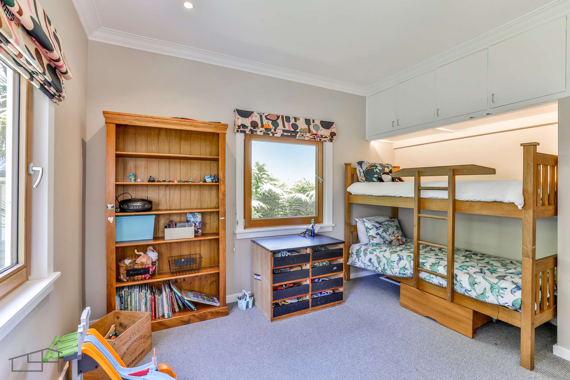 553 South Titirangi Road photo 18