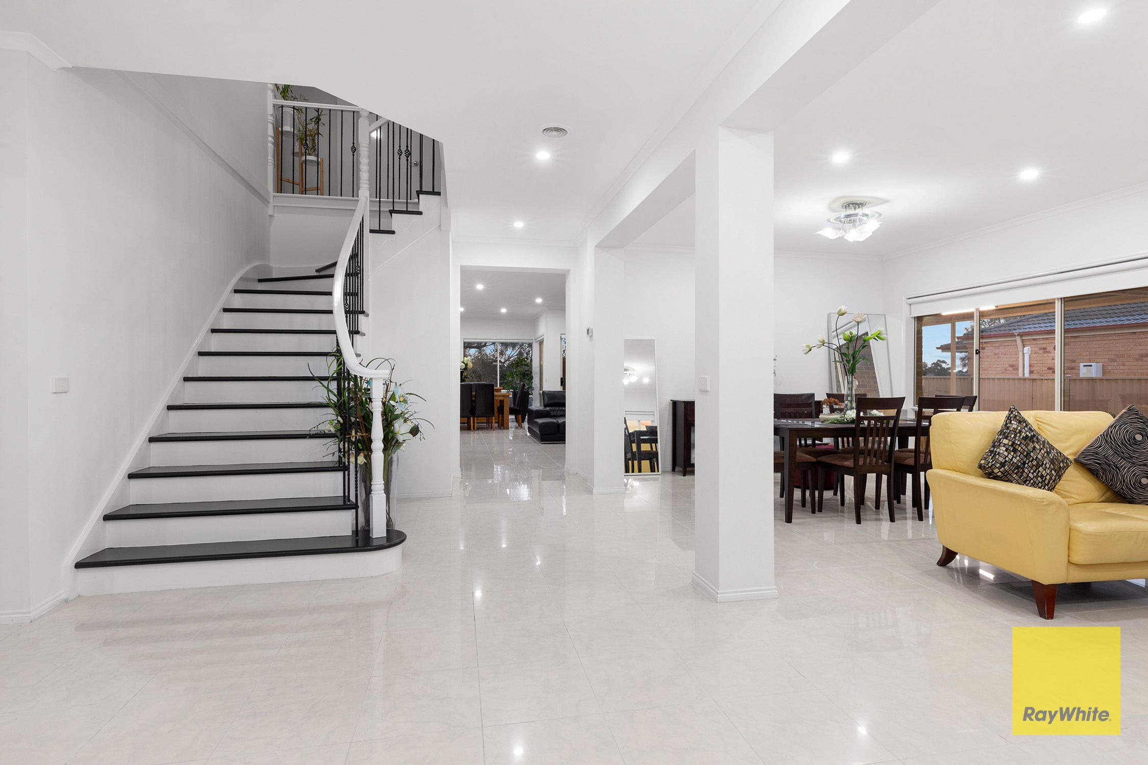27 Abbington Crescent, Caroline Springs, VIC 3023