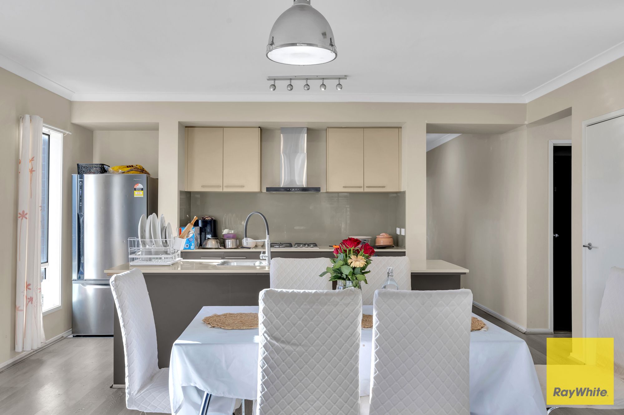 18 Susan Place — photo 11 of 18