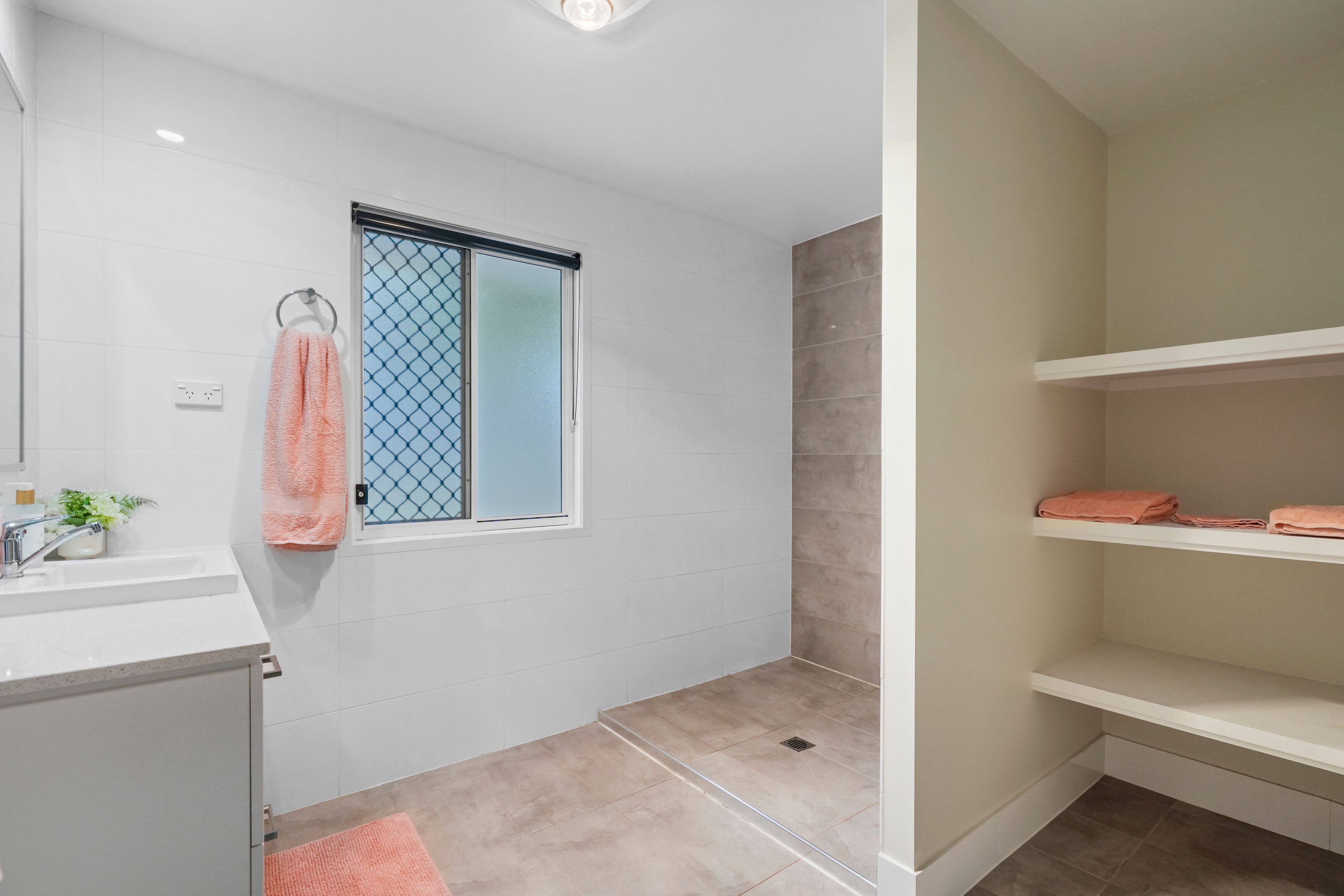 5936 Mount Lindesay Highway — photo 7 of 30