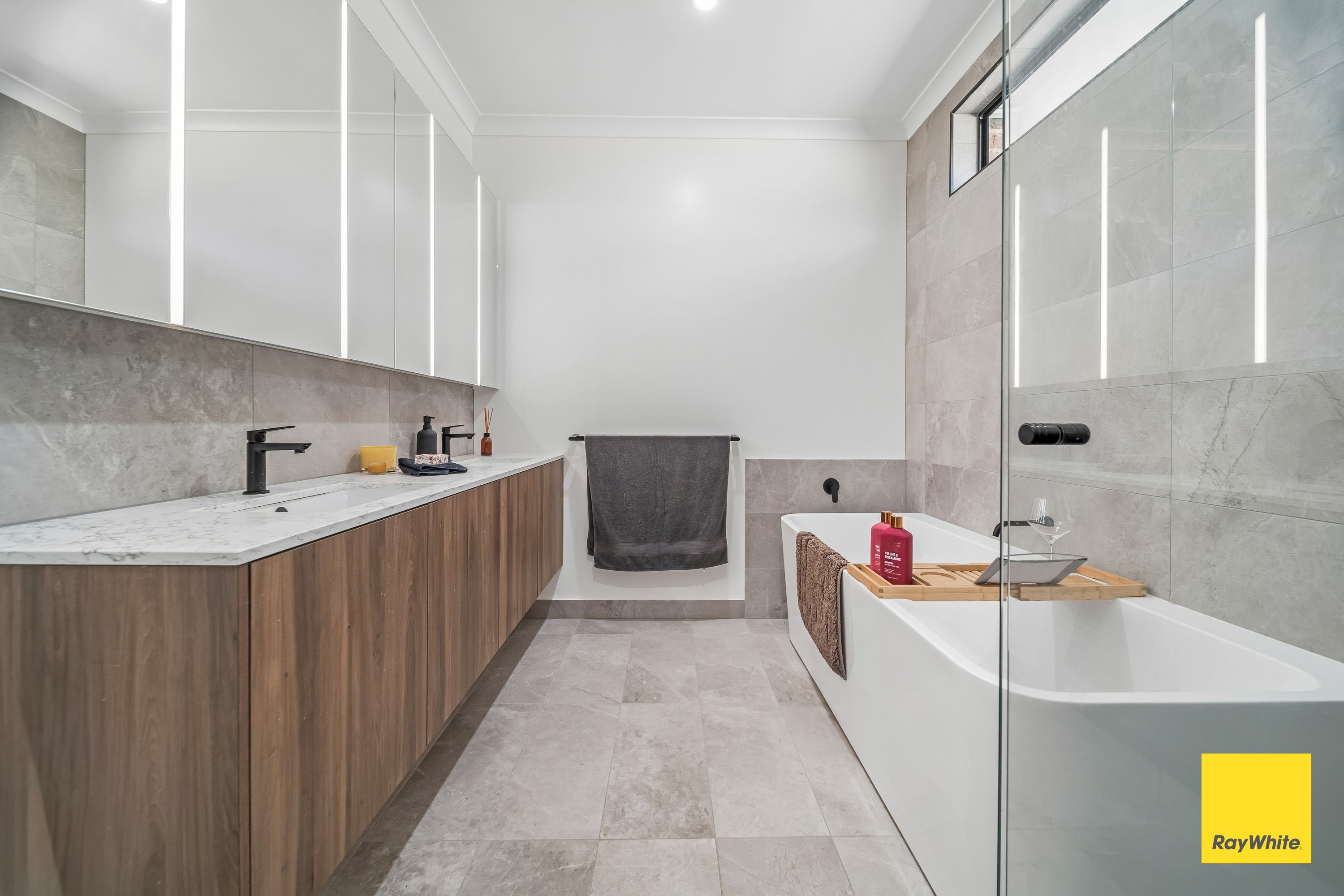 63 Specimen Gully Road — photo 17 of 30