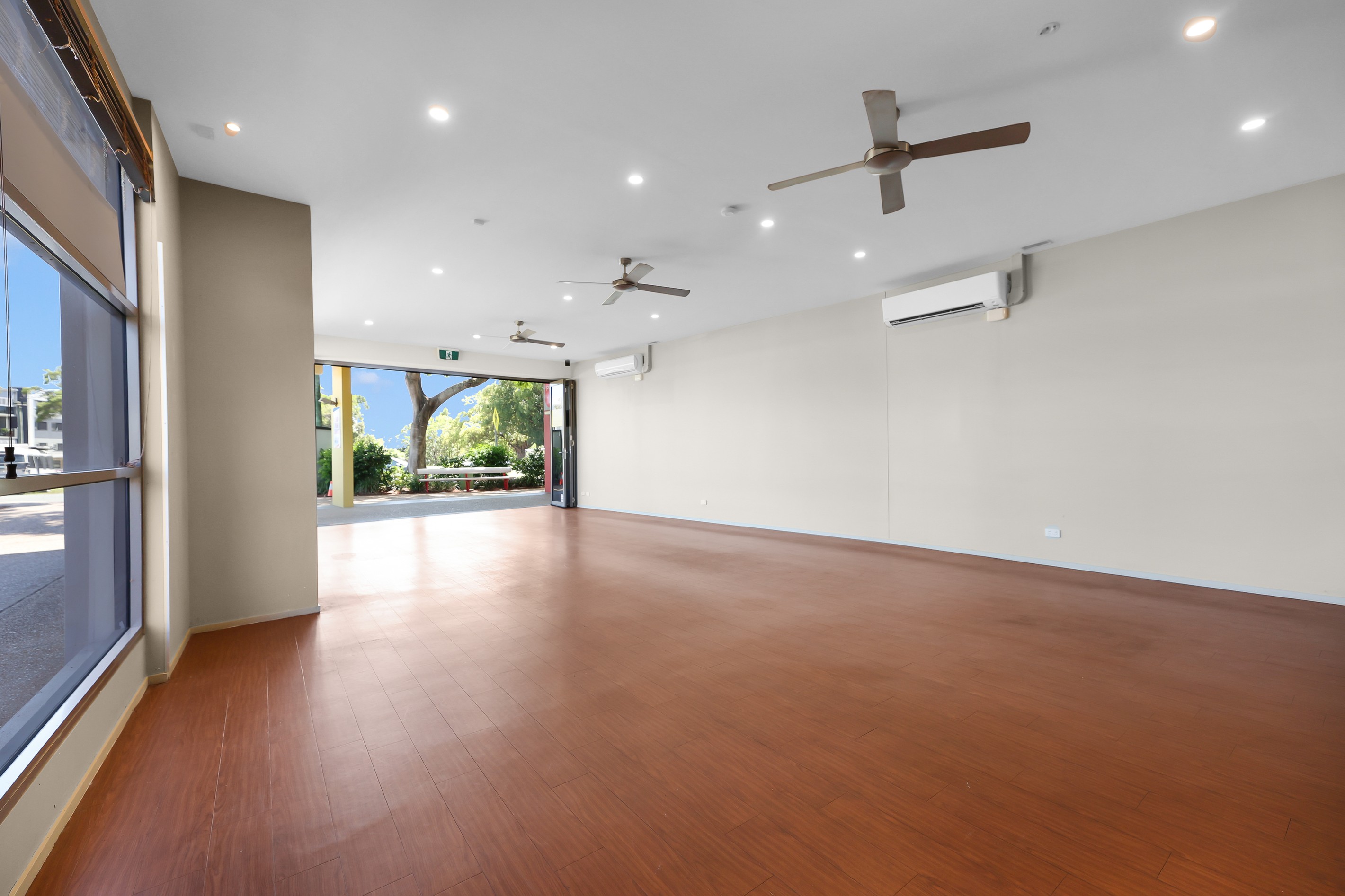 1&5/165-171 Broadwater Terrace, Redland Bay, QLD 4165