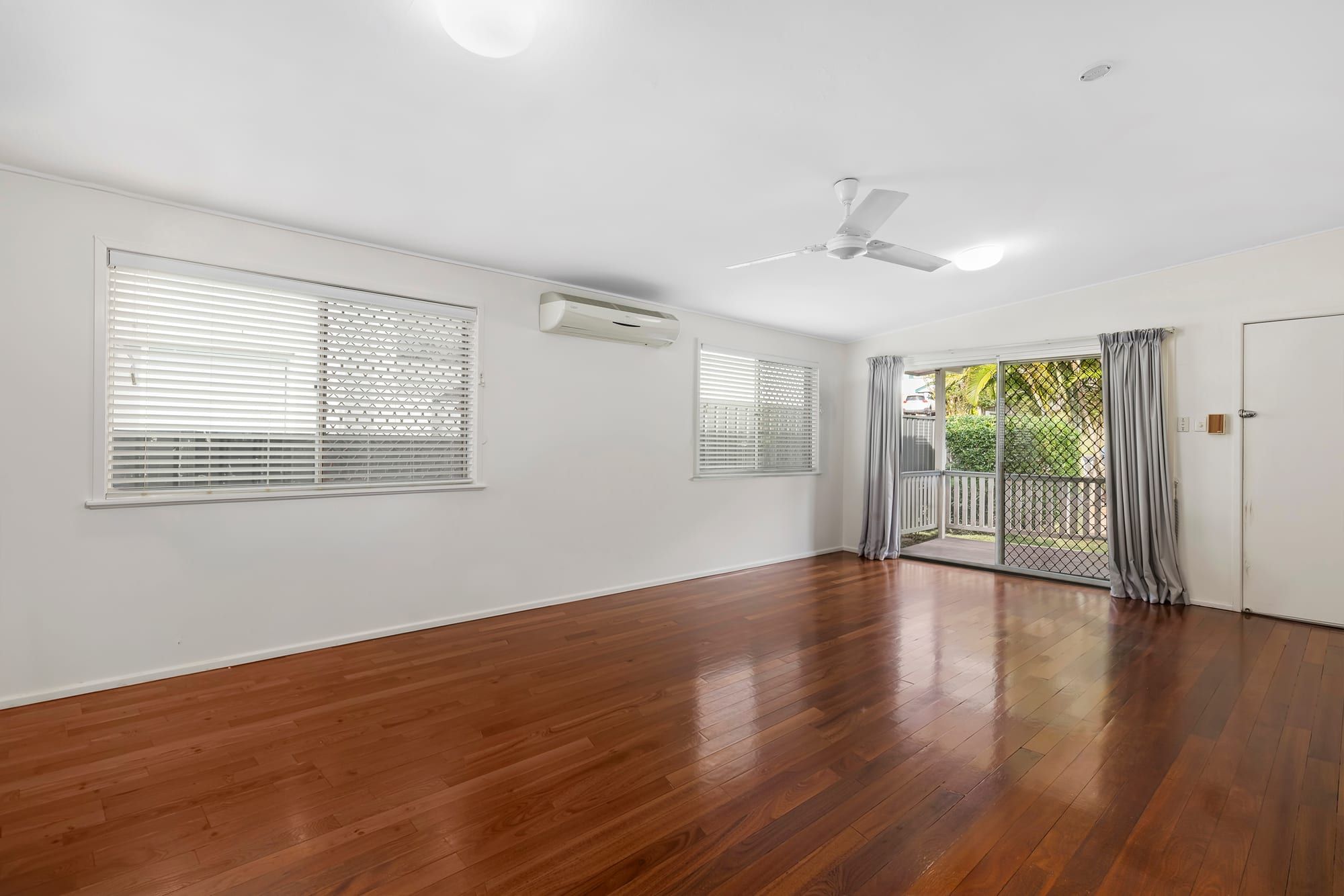 39 Fawkner Street — photo 3 of 13