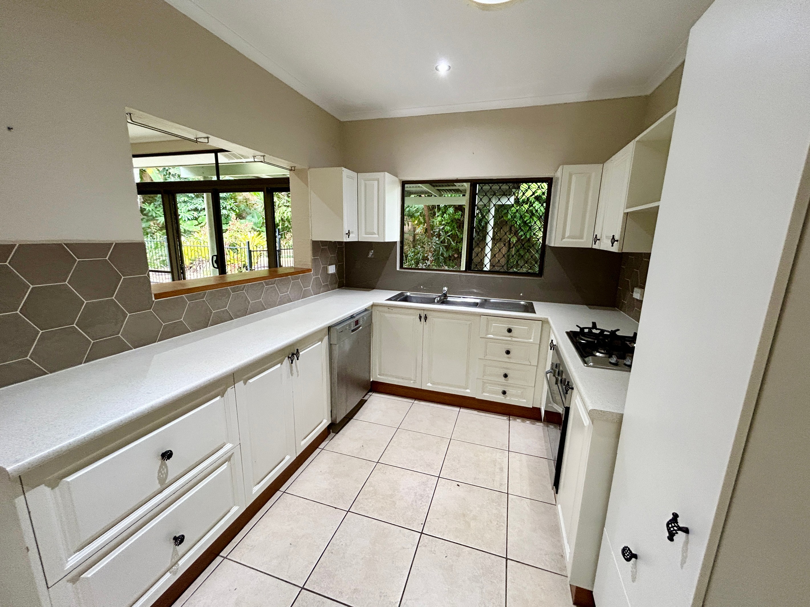 15 Moresby Street, Trinity Beach, QLD 4879