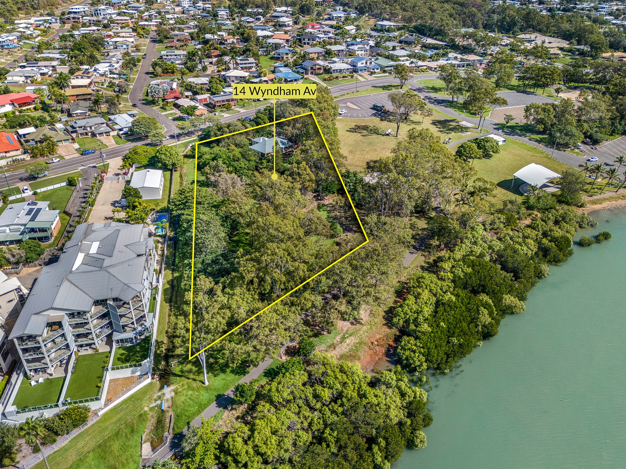 14 Wyndham Avenue, Boyne Island, QLD 4680