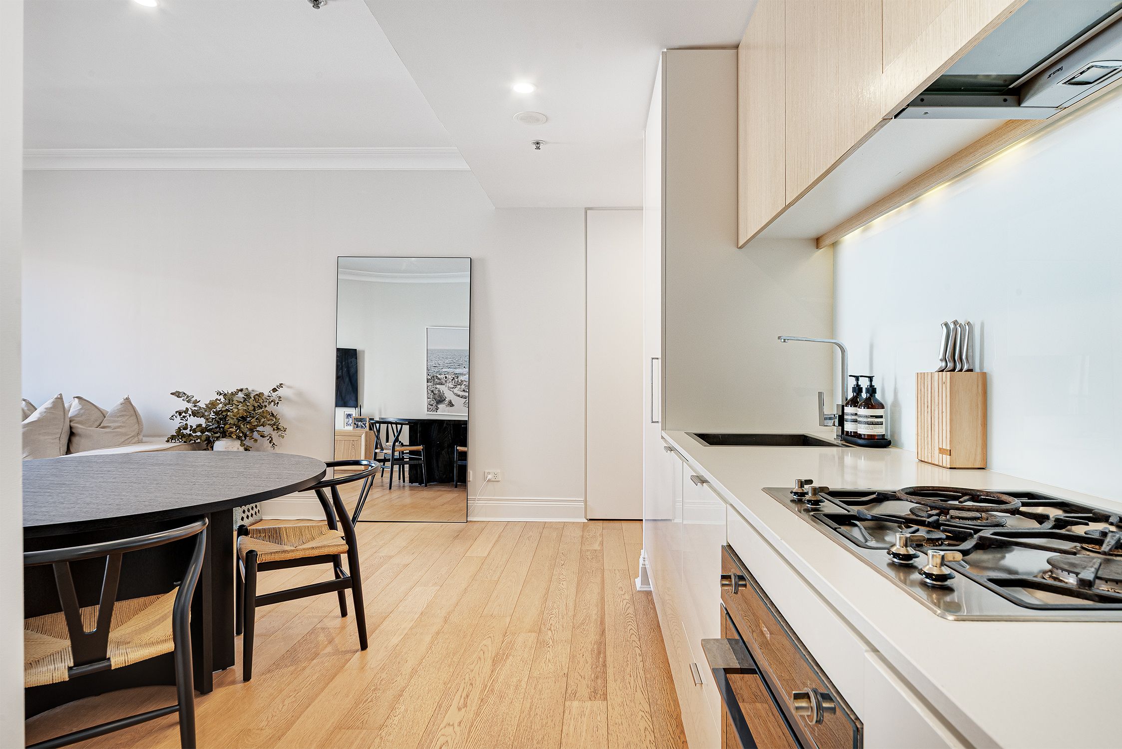 302/18 Bayswater Road — photo 3 of 9