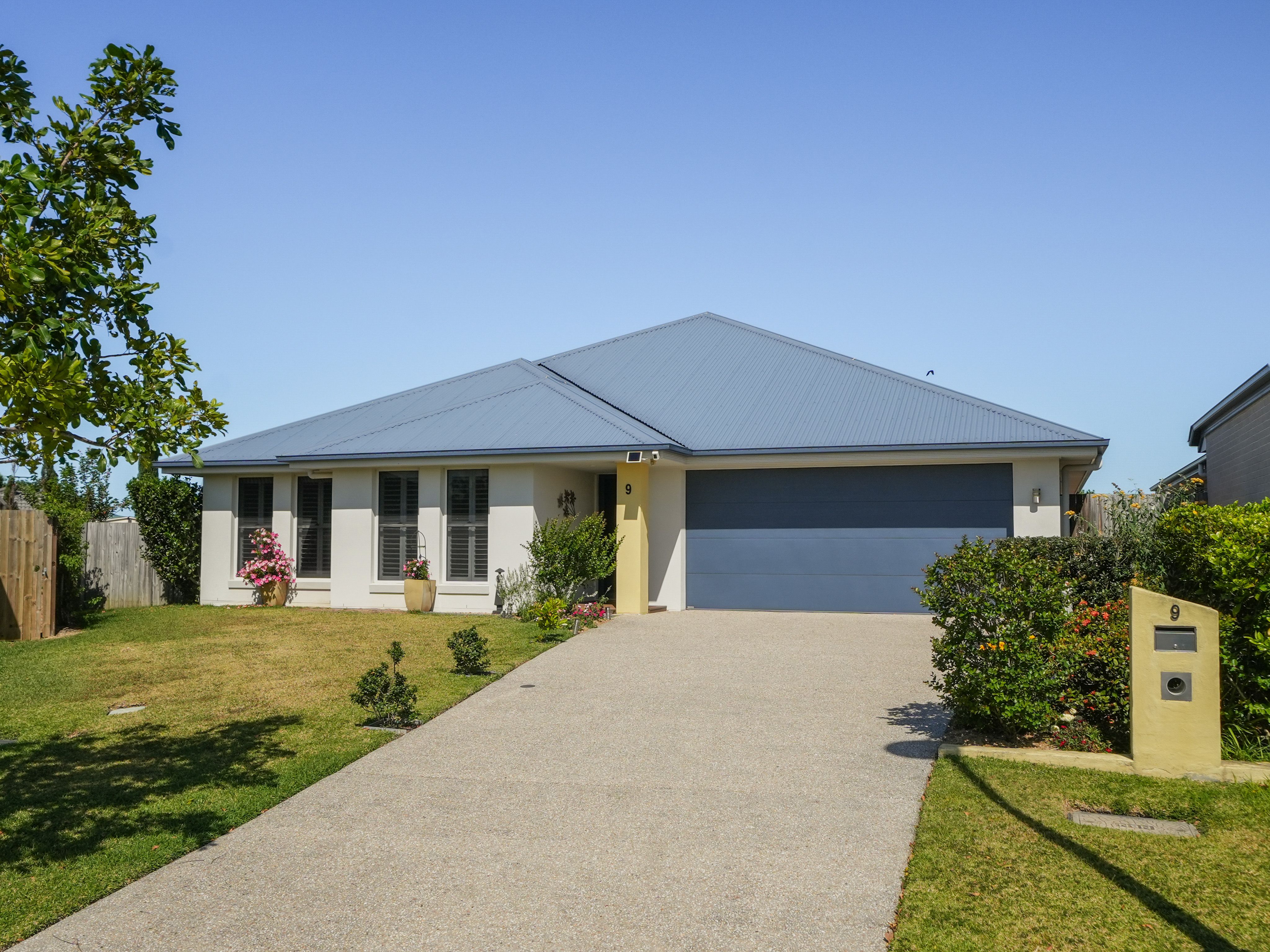 9 Duncan Court — photo from Ray White North Lakes