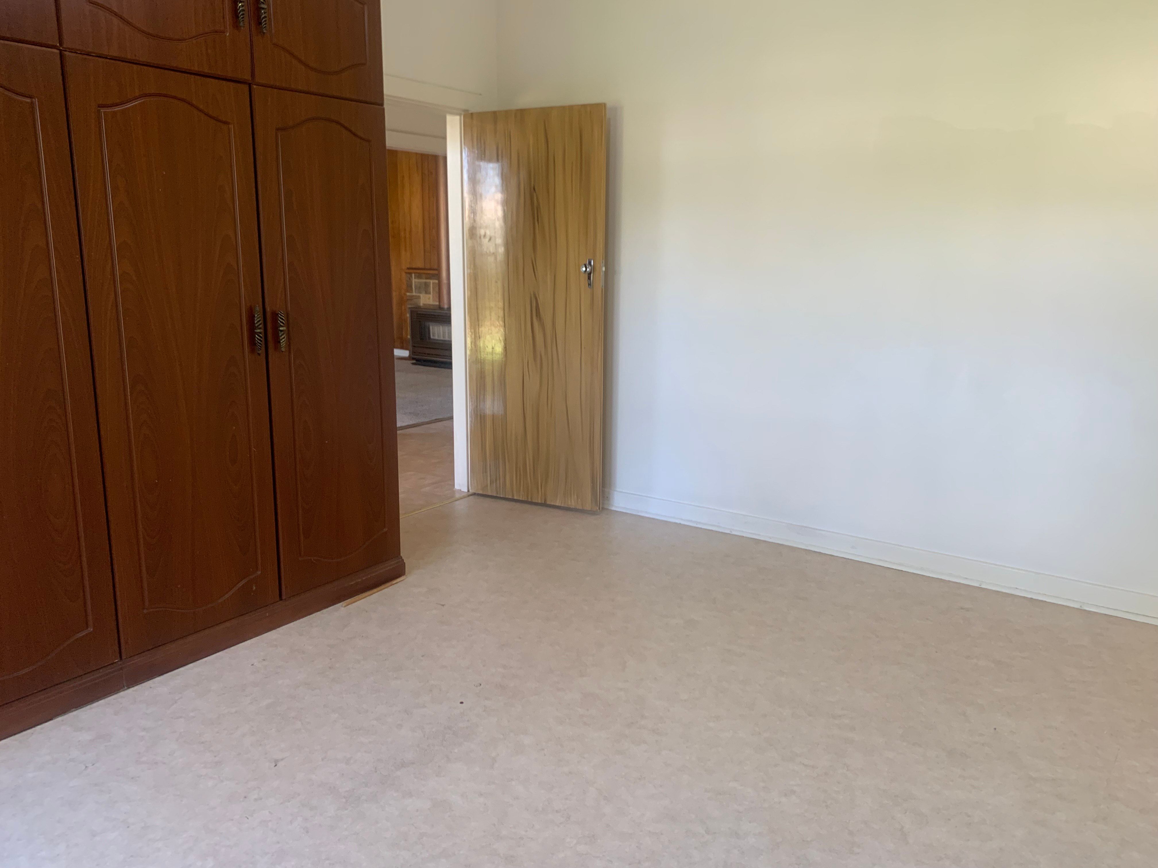 29 Eton Avenue — photo 6 of 10