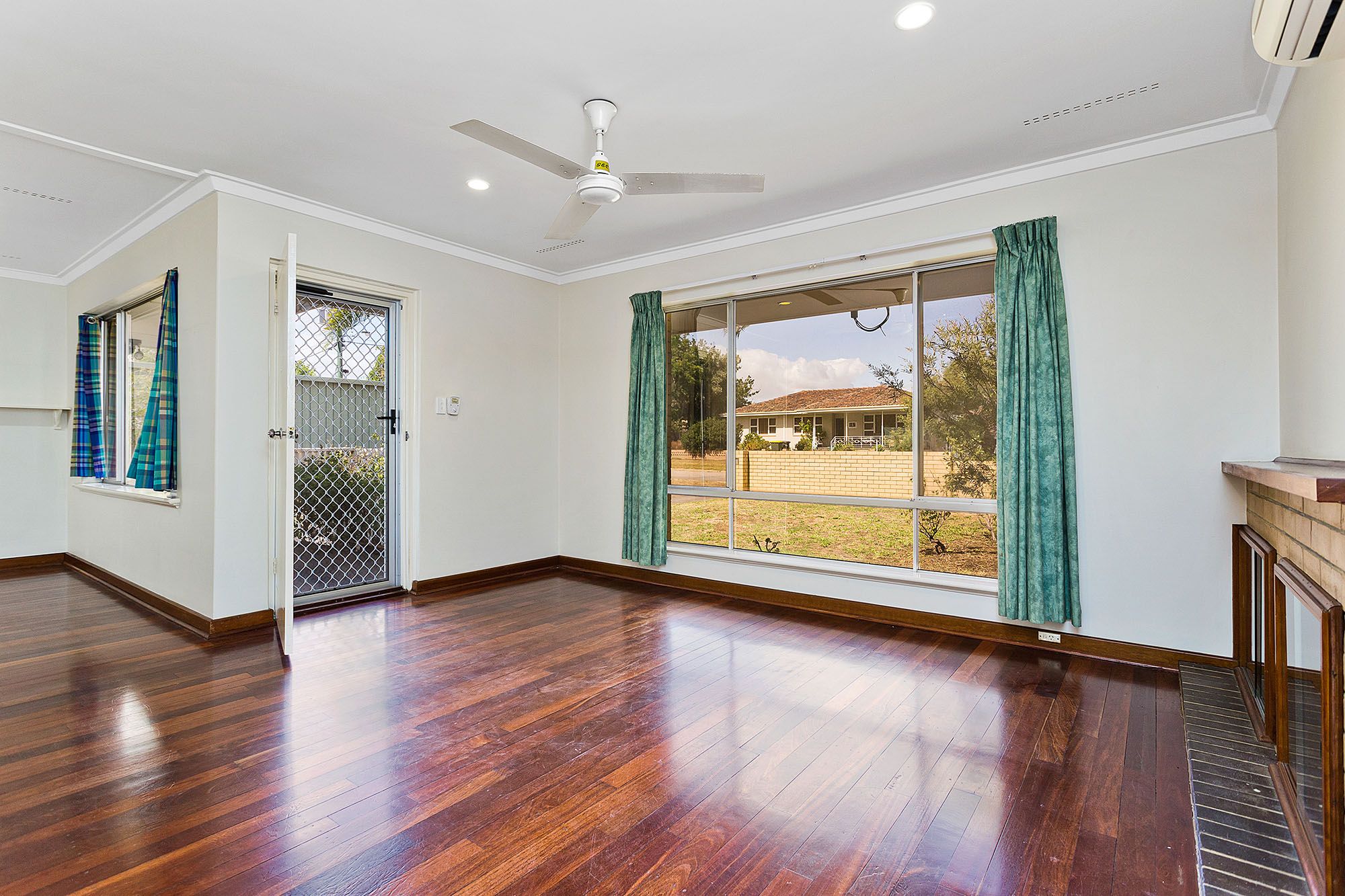 52 Kidman Avenue, South Guildford, WA 6055