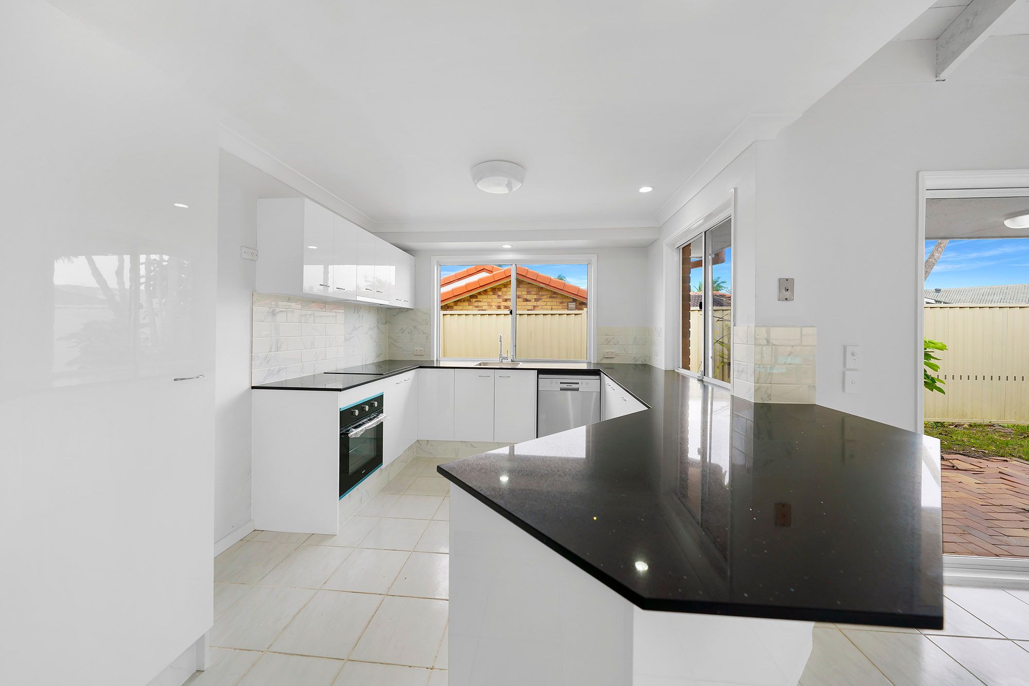 337 Ron Penhaligon Way, Robina, QLD 4226