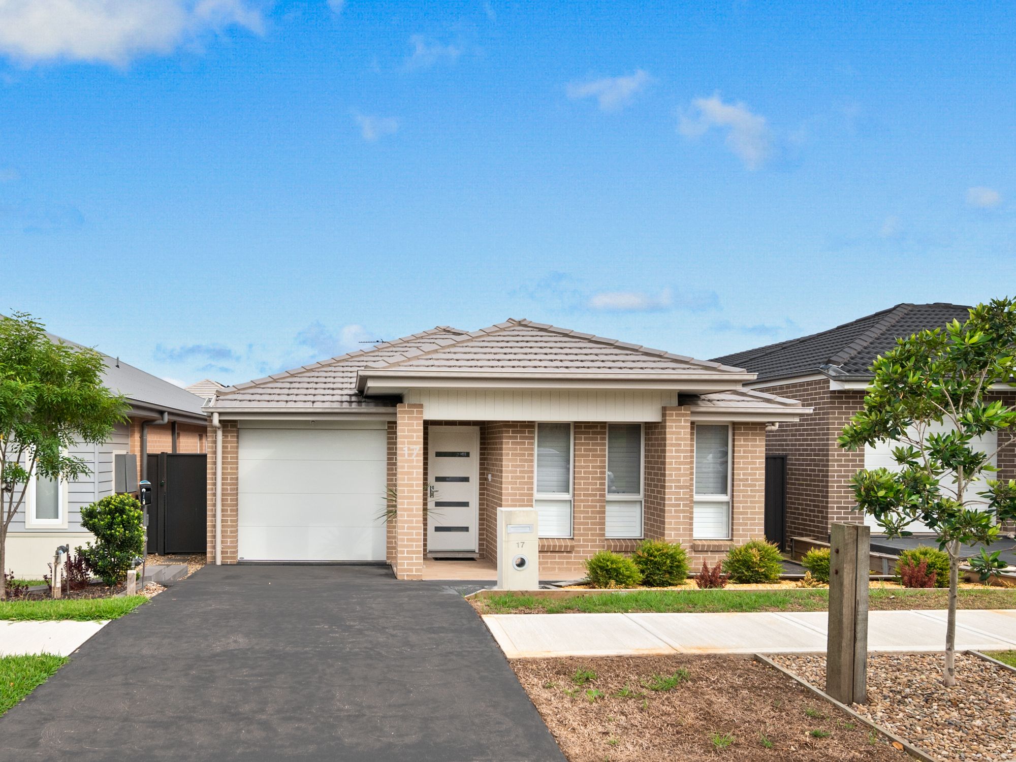 17 Cuthbert Street, Spring Farm NSW 2570