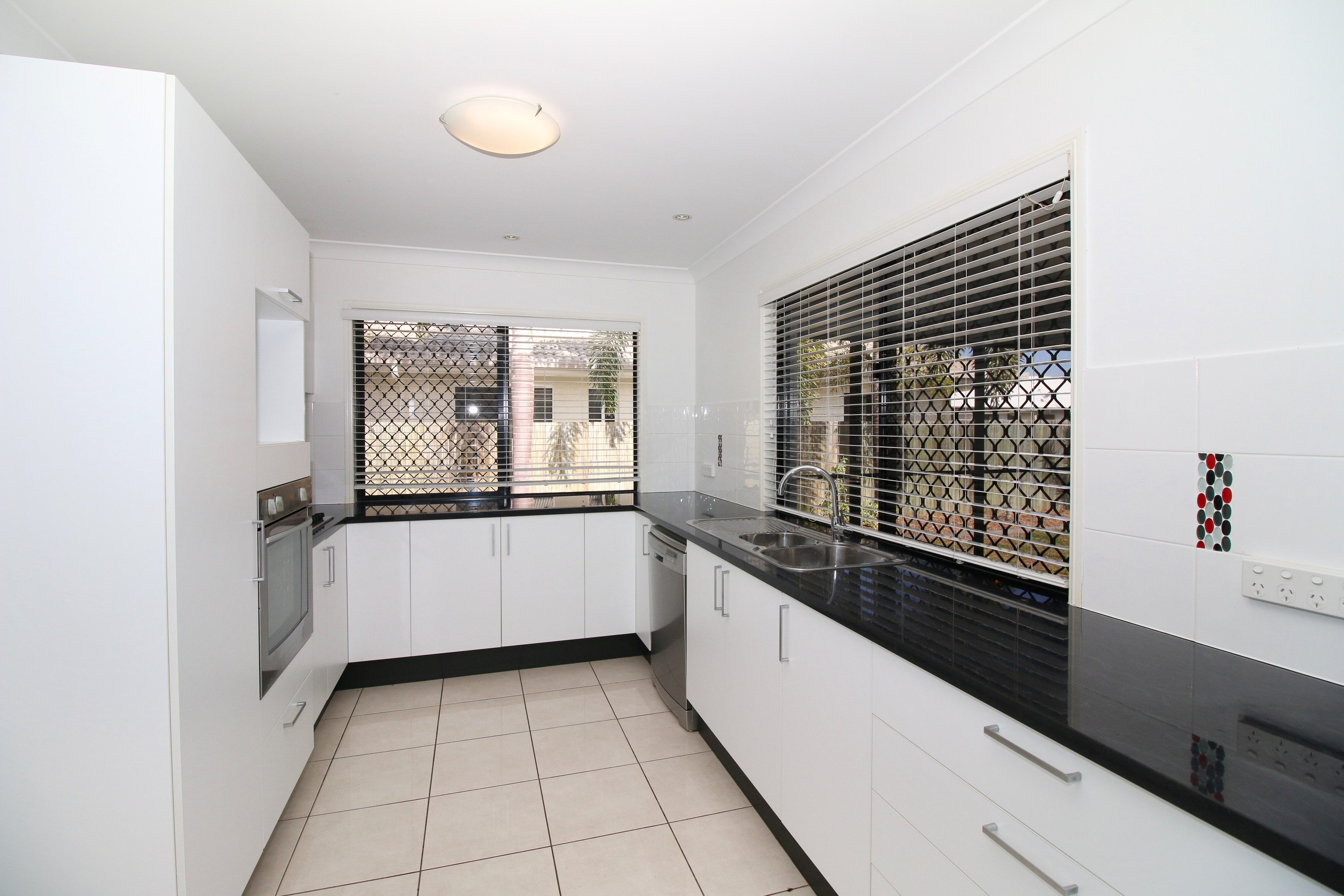 21 Ningaloo Crescent, Burdell, QLD 4818