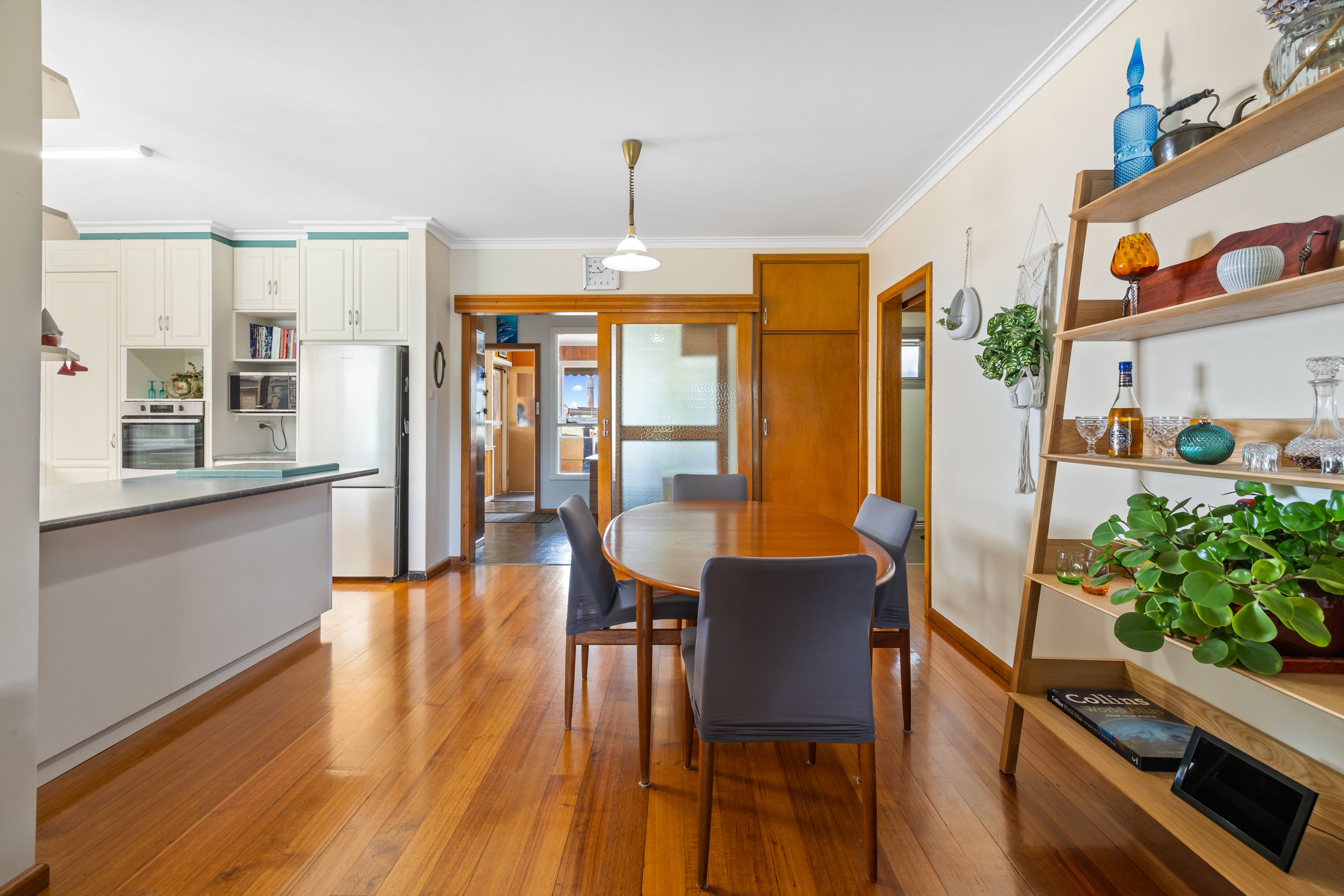 36 Dicksons Road — photo 9 of 30