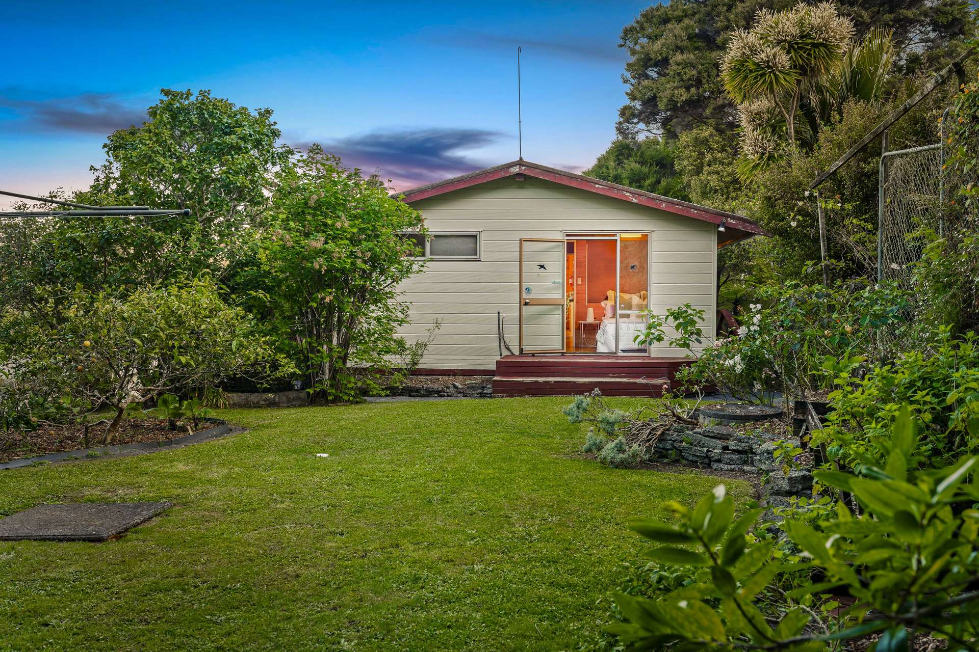 28 Rangimarie Road photo 3