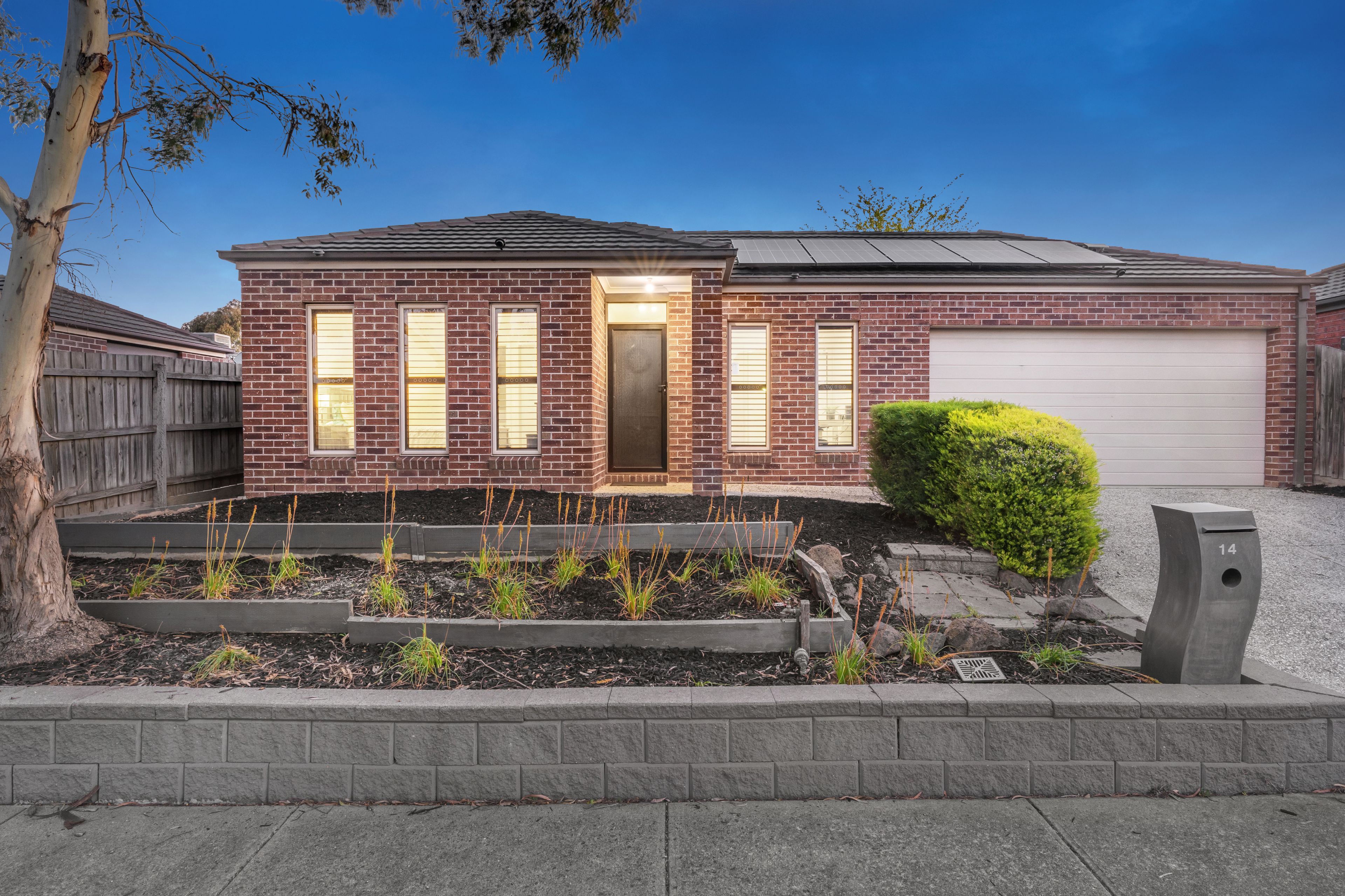 14 Burnside Way, Mernda VIC 3754