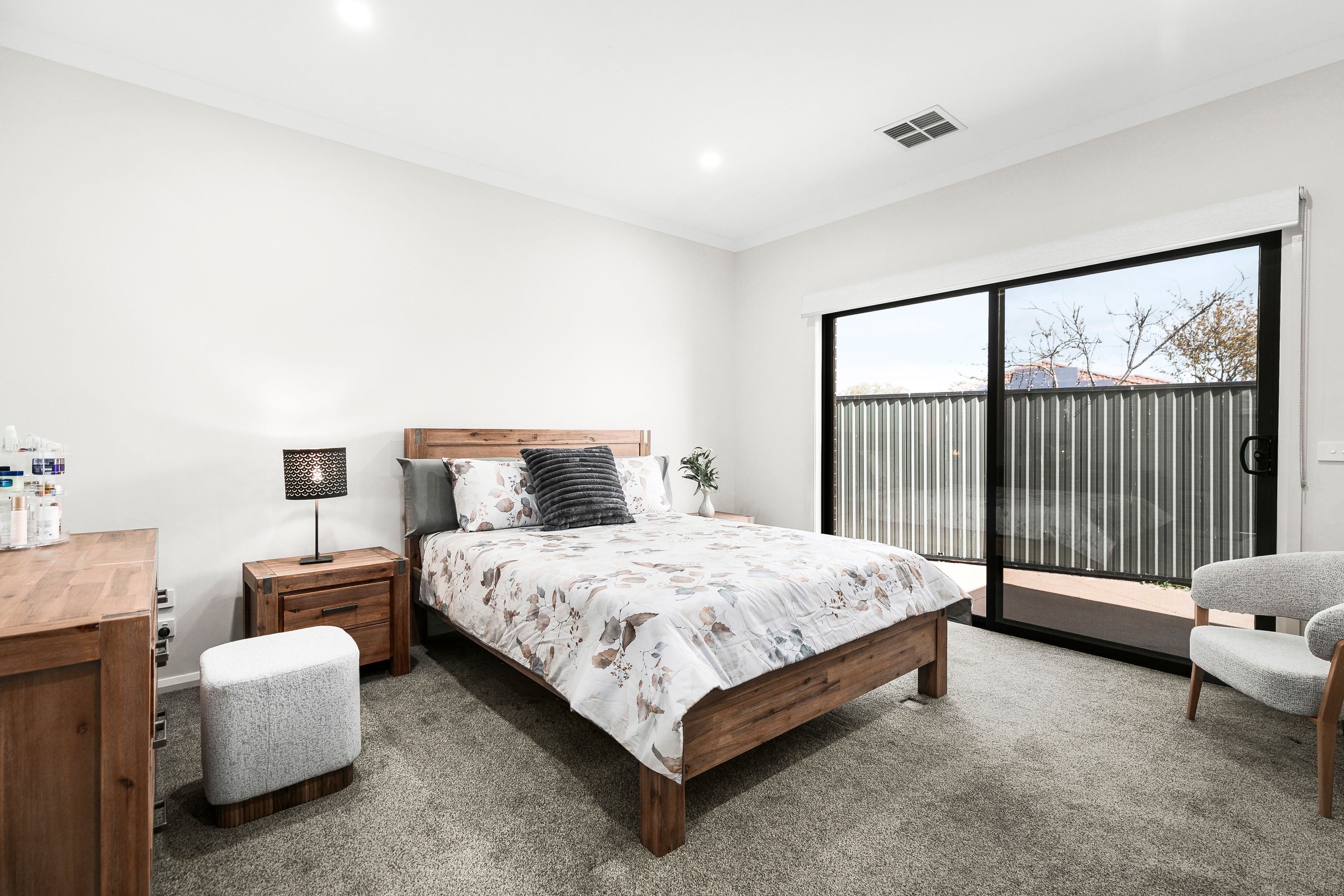 27 Parish Court — photo 10 of 16