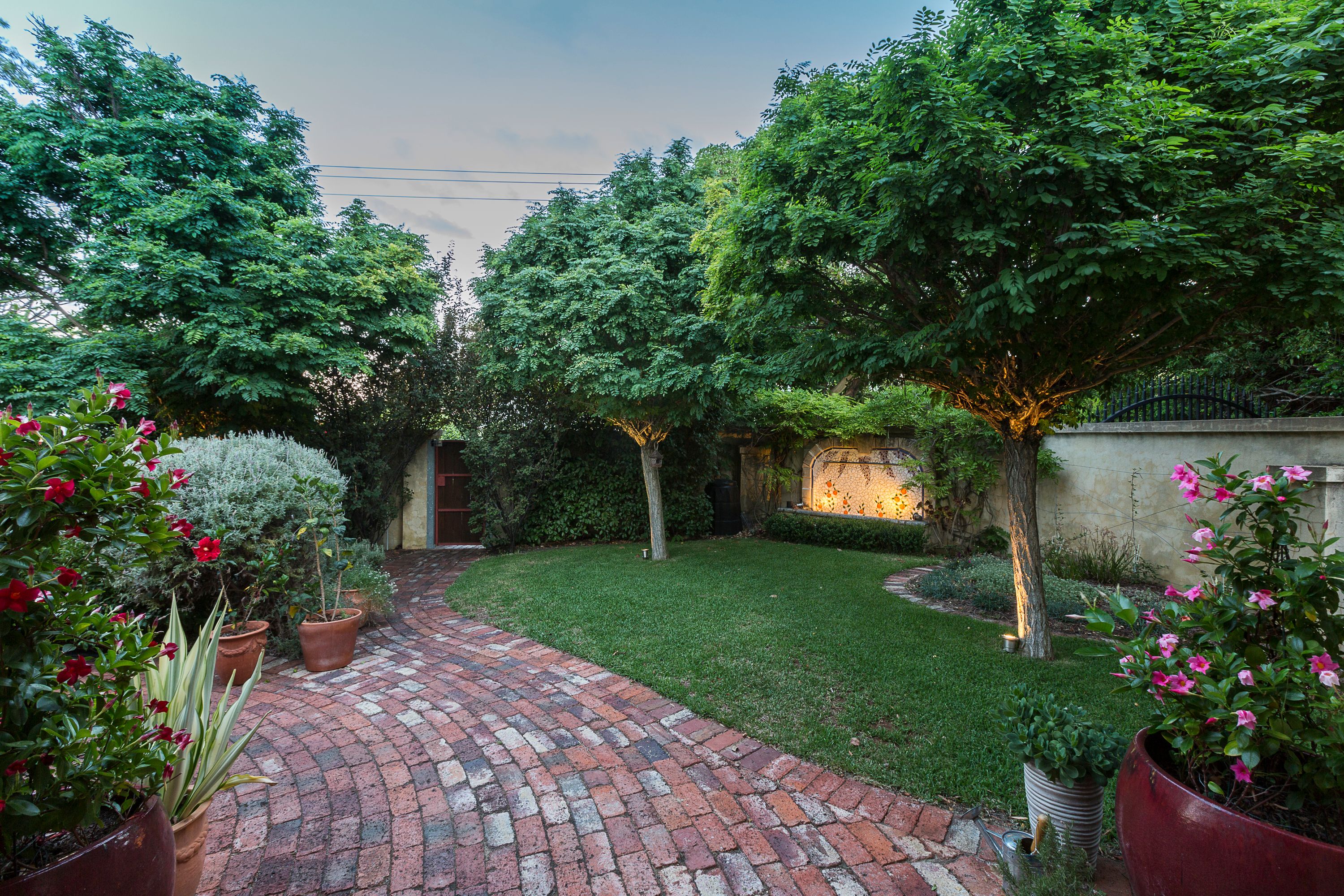 15 Loch Street, Claremont, WA 6010