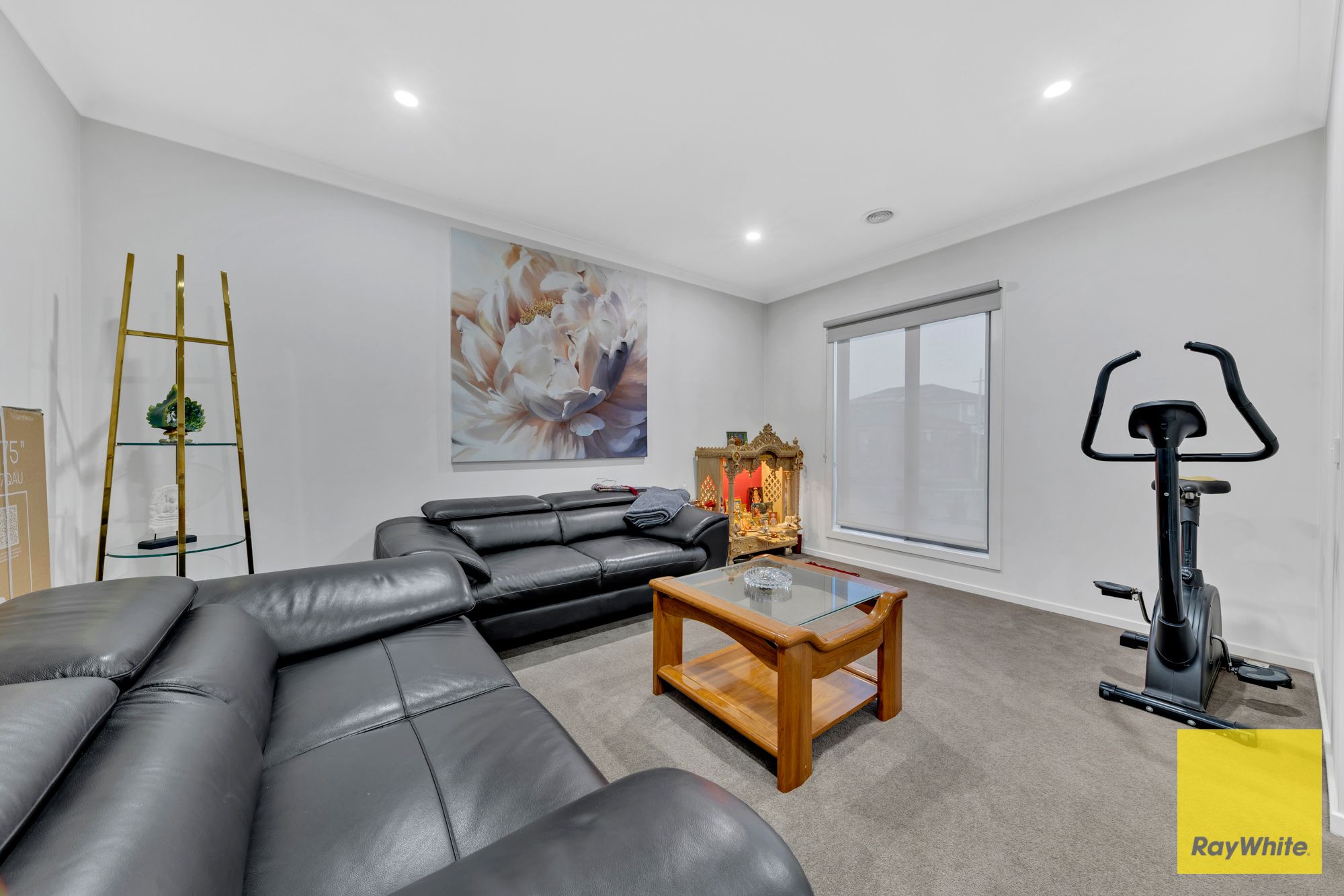 32 Samsara Avenue — photo 5 of 29