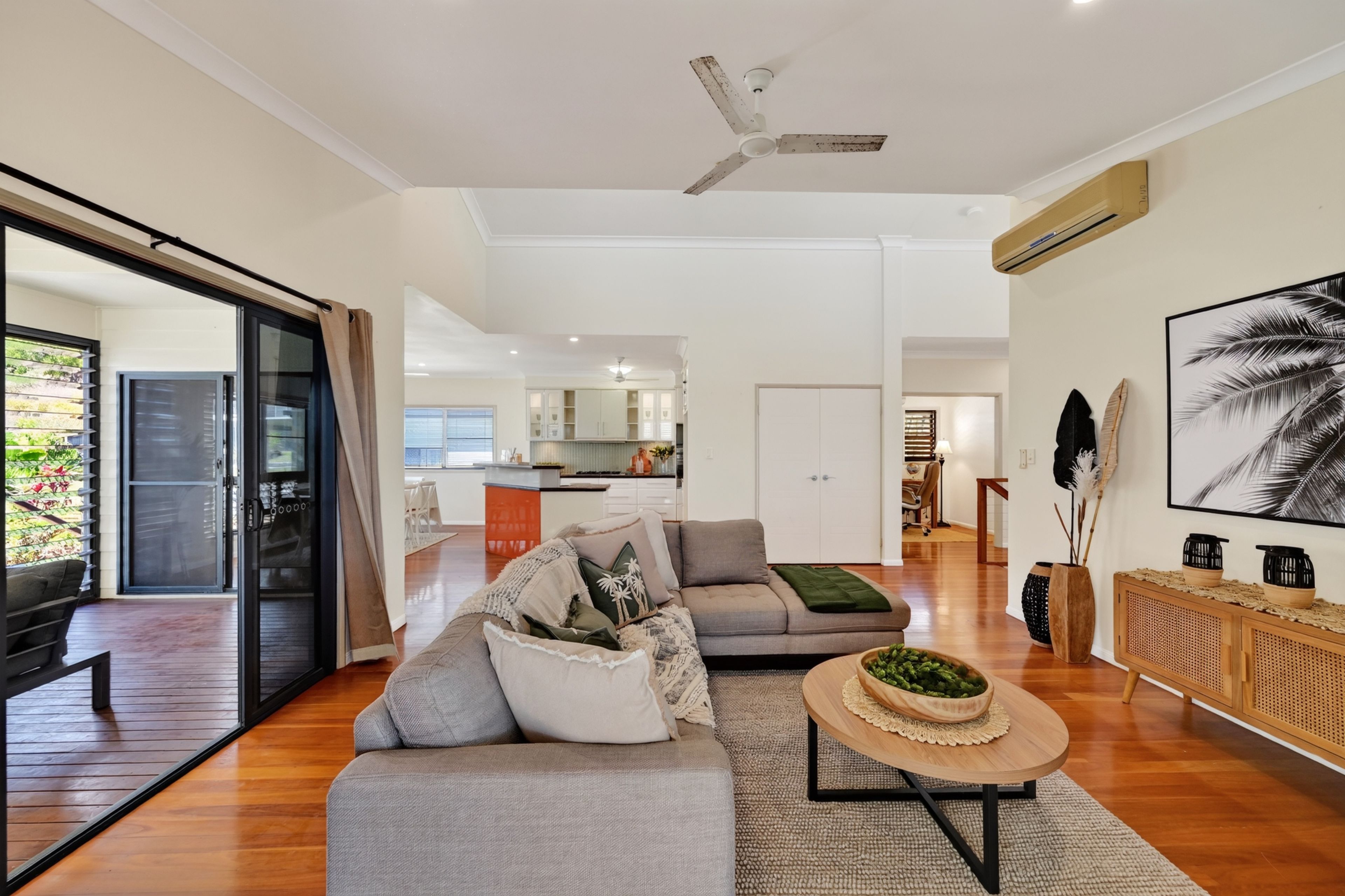 35 Goicoechea Drive — photo 8 of 28