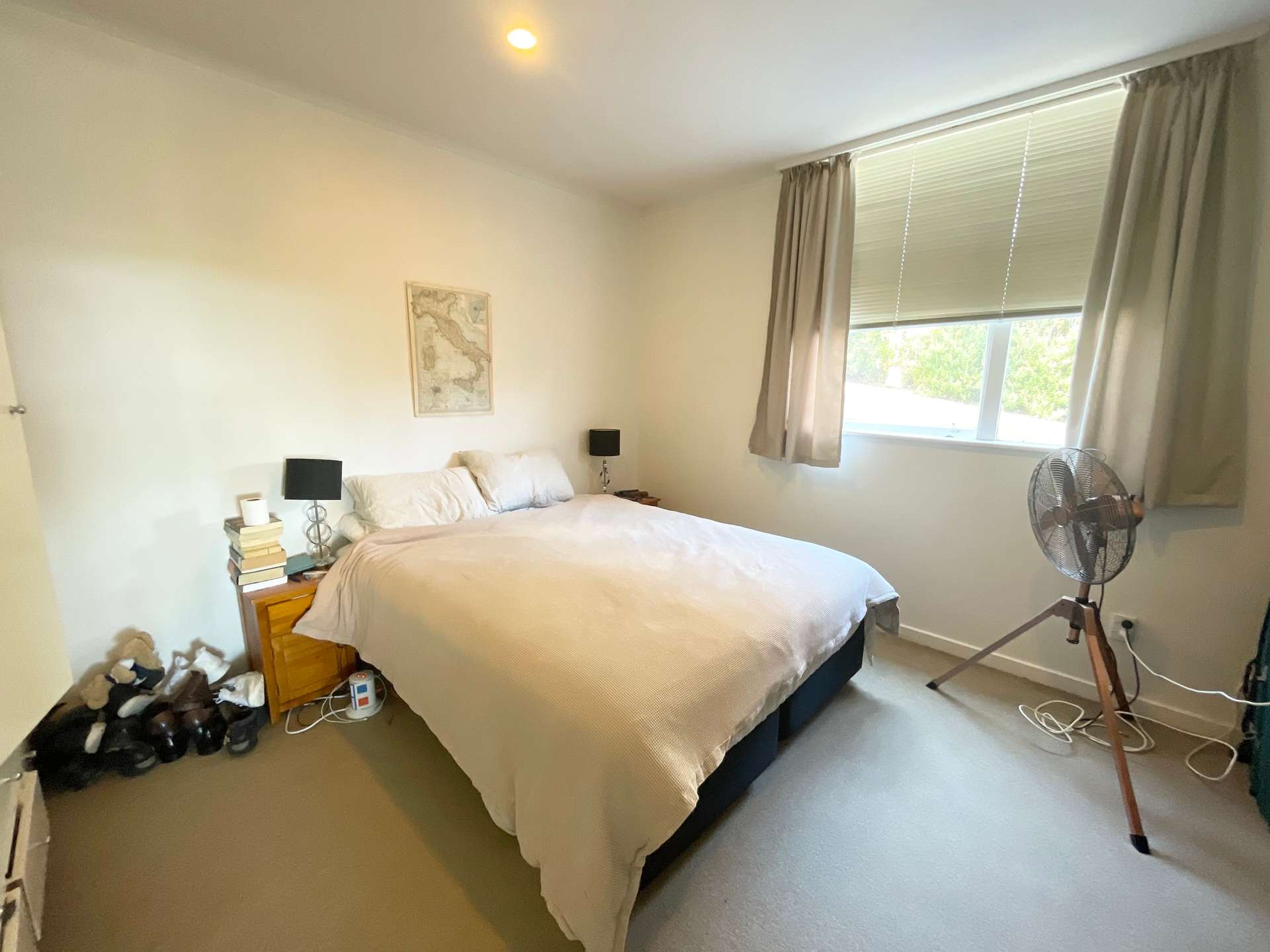 a/146 Paritai Drive photo 4