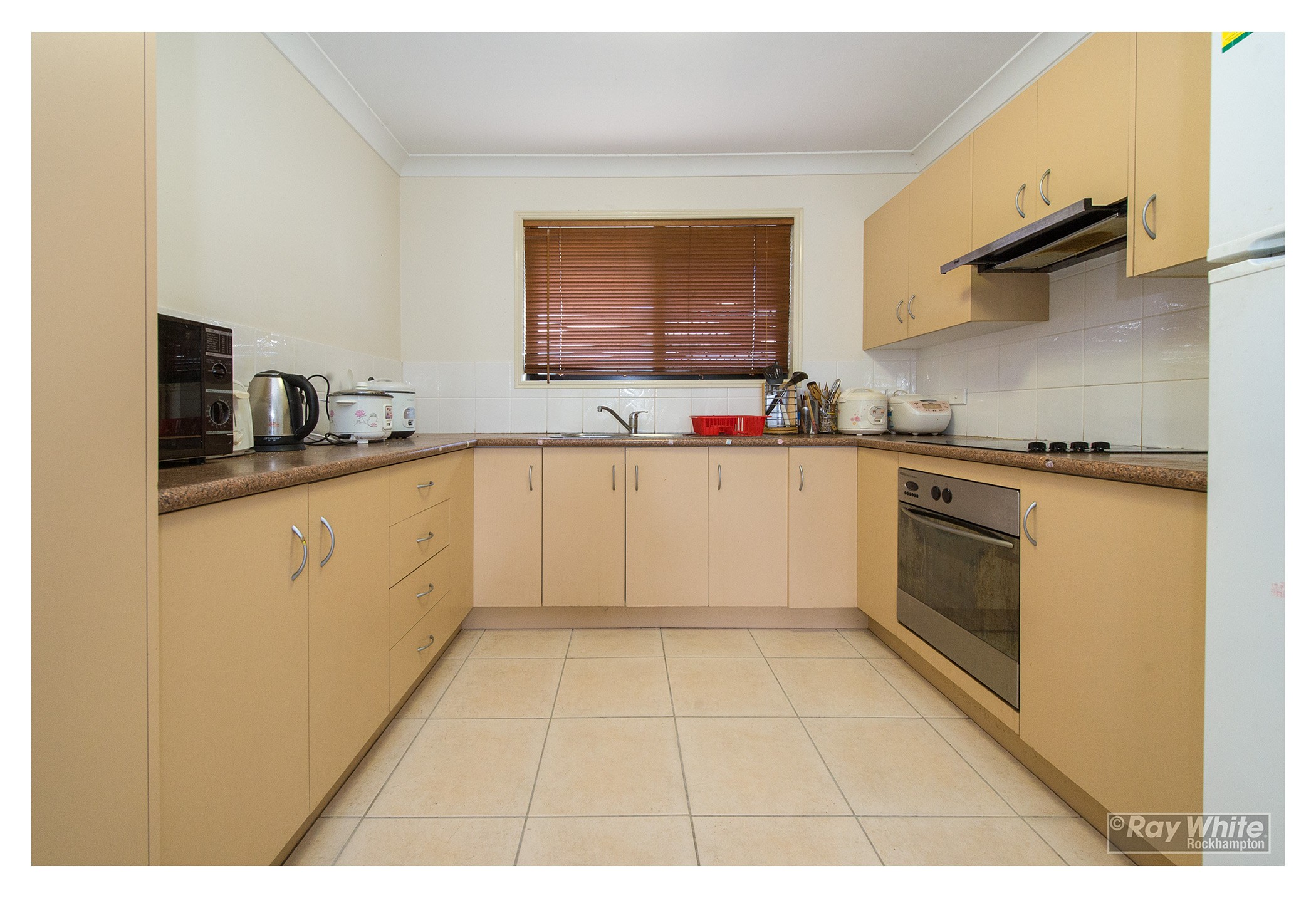 363 Farm Street, Norman Gardens, QLD 4701