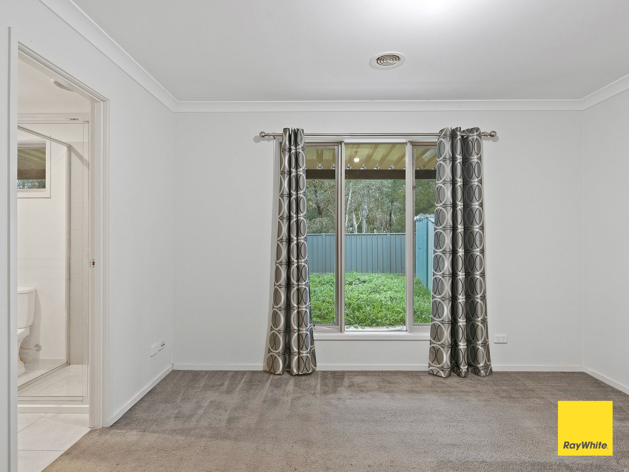 61 Elizabeth Street — photo 9 of 16