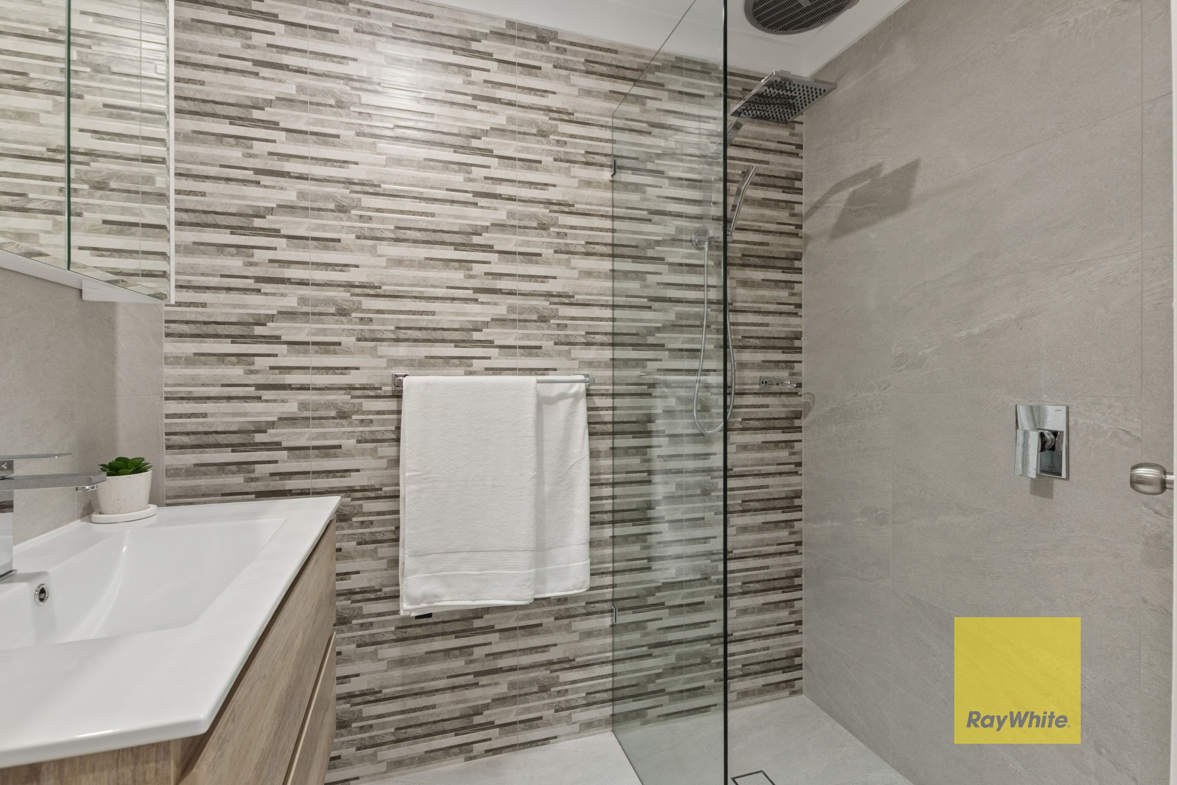2/62 Smith Street — photo 18 of 24