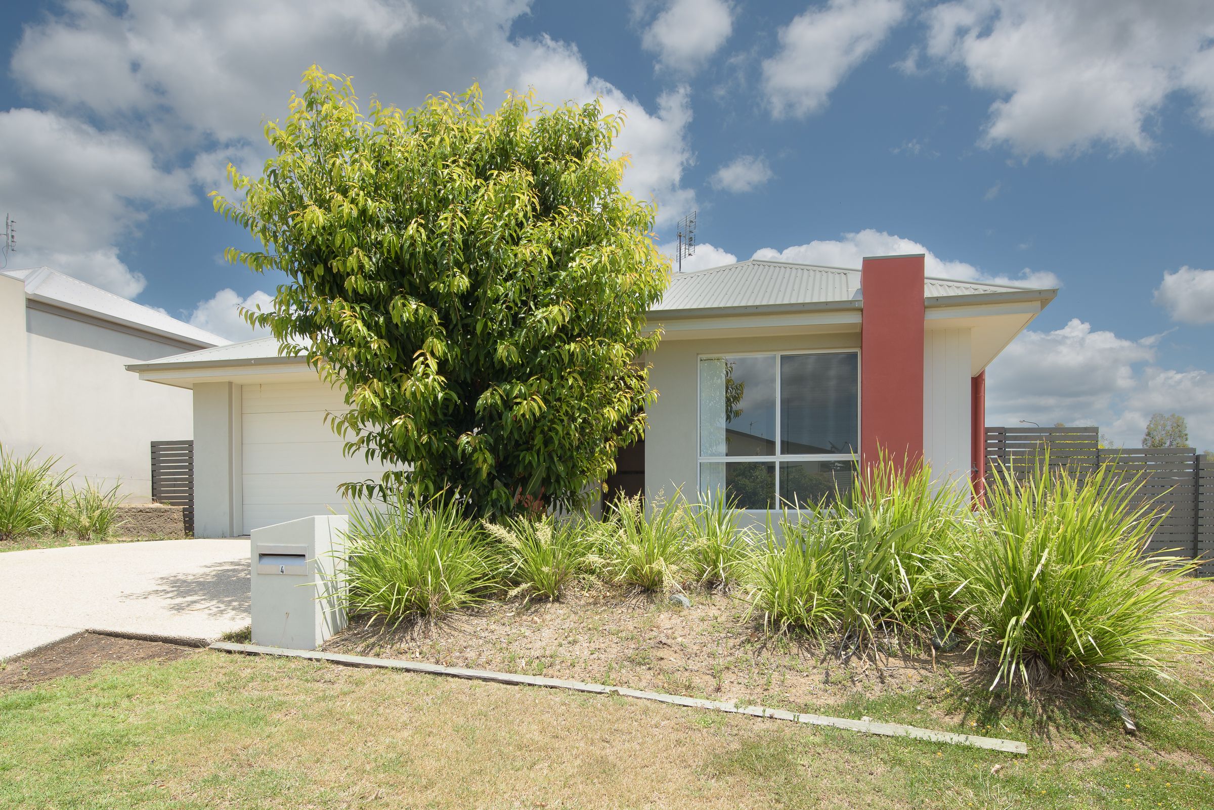 4 Koolivoo Parade, Boyne Island, QLD 4680