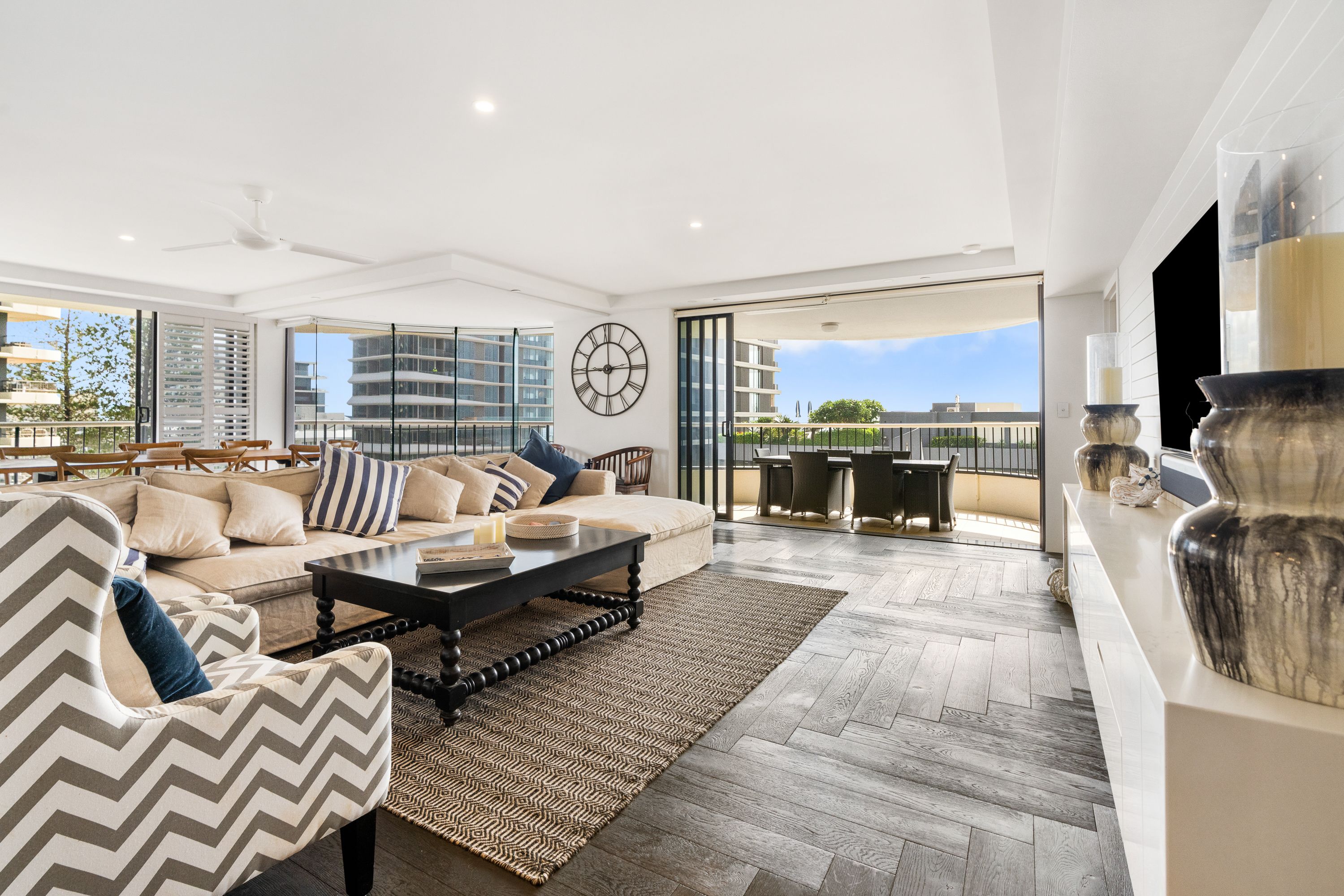 10/3510 Main Beach Parade, Main Beach, QLD 4217