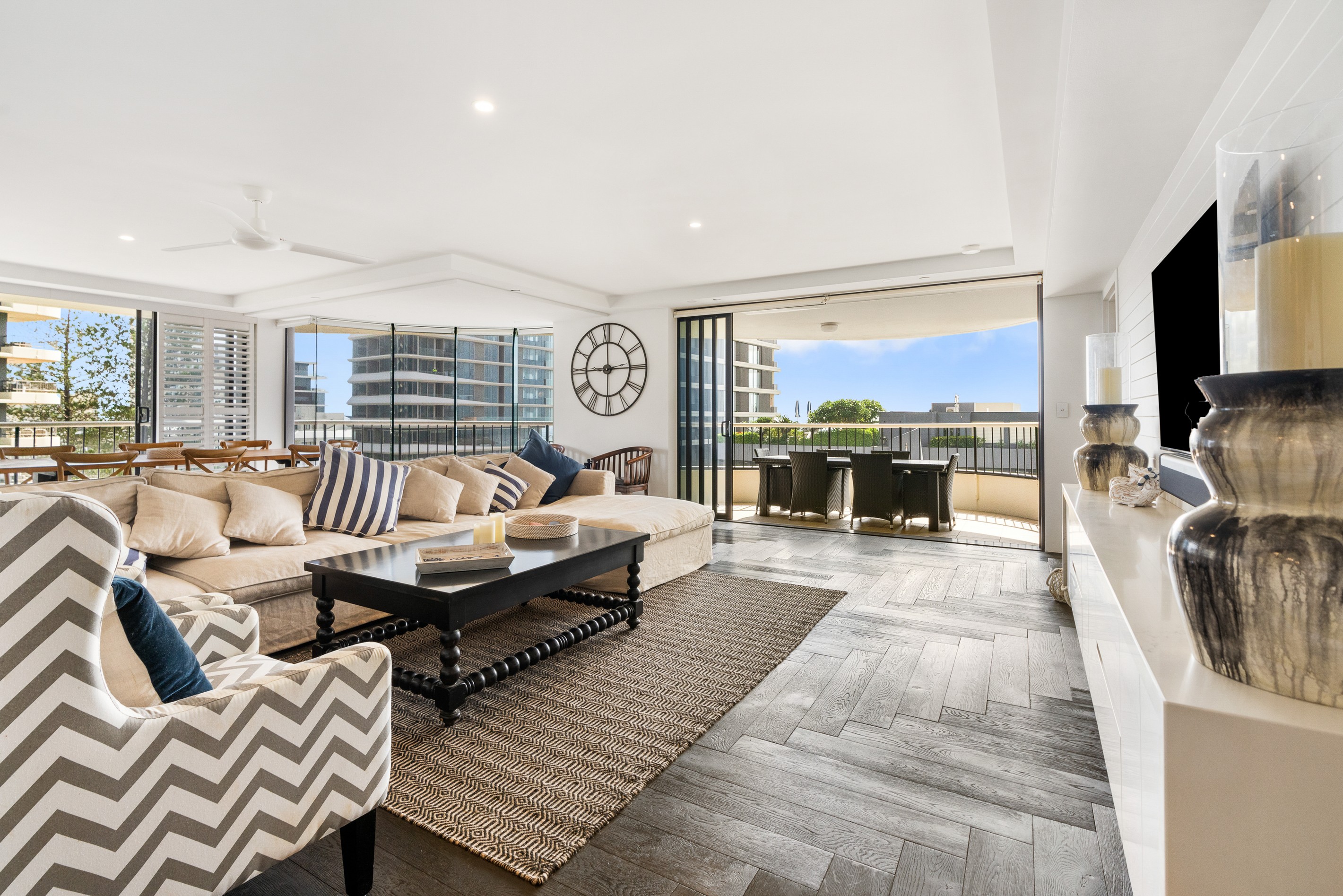 10/3510 Main Beach Parade, Main Beach, QLD 4217