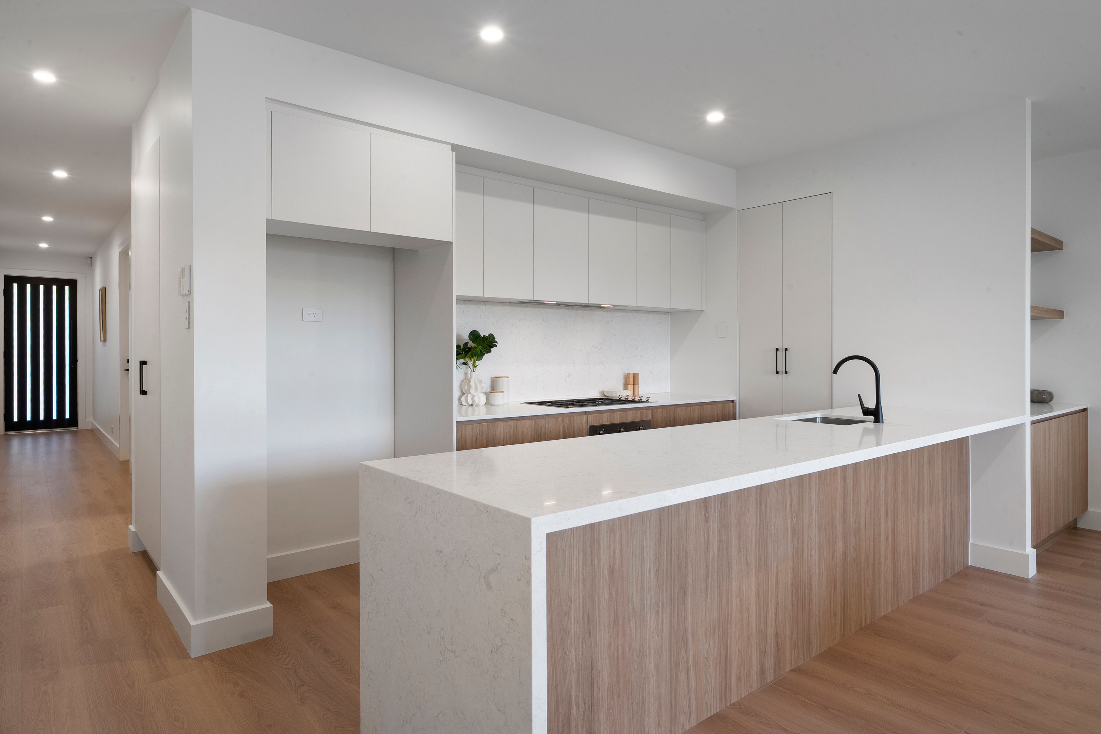 1-3/6 Paul Street — photo from Ray White Campbelltown