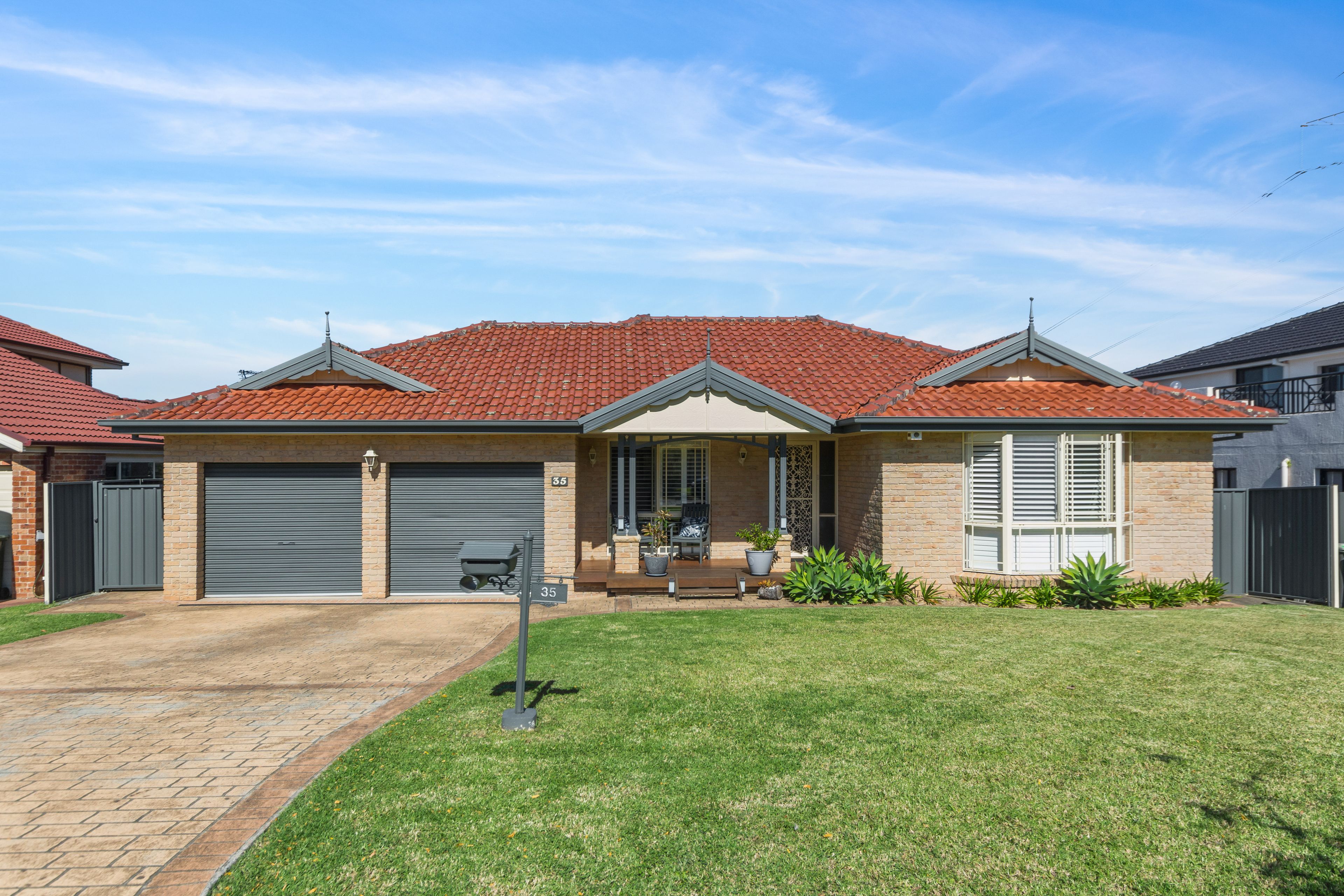 35 Brindabella Drive, Horsley NSW 2530