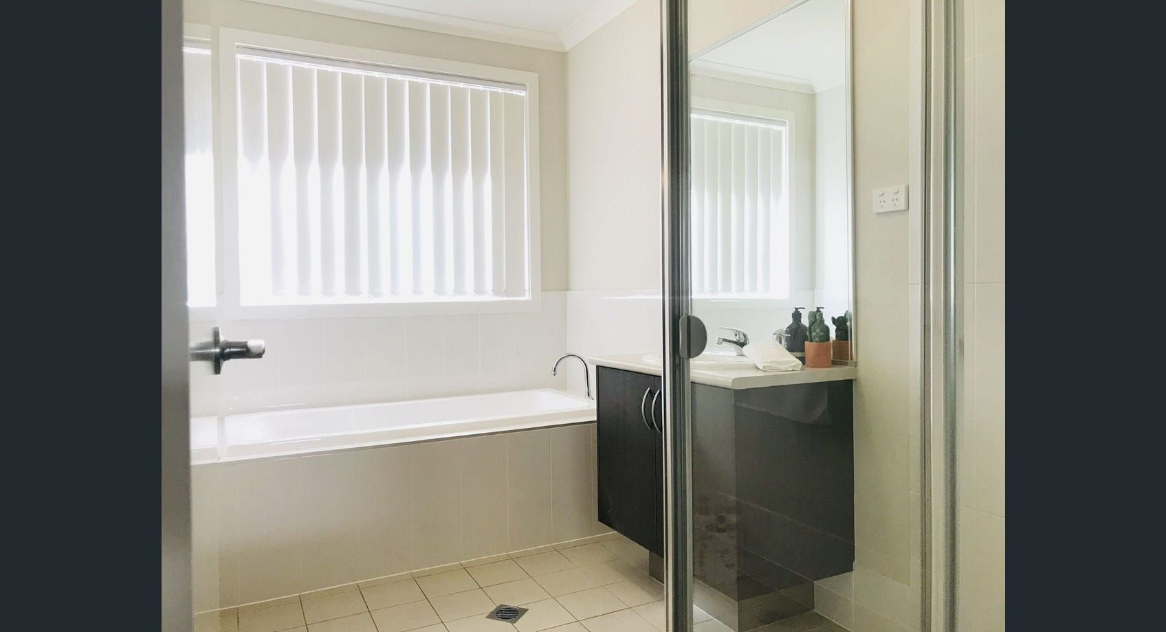 53 Cloverhill Crescent, GLEDSWOOD HILLS, NSW 2557