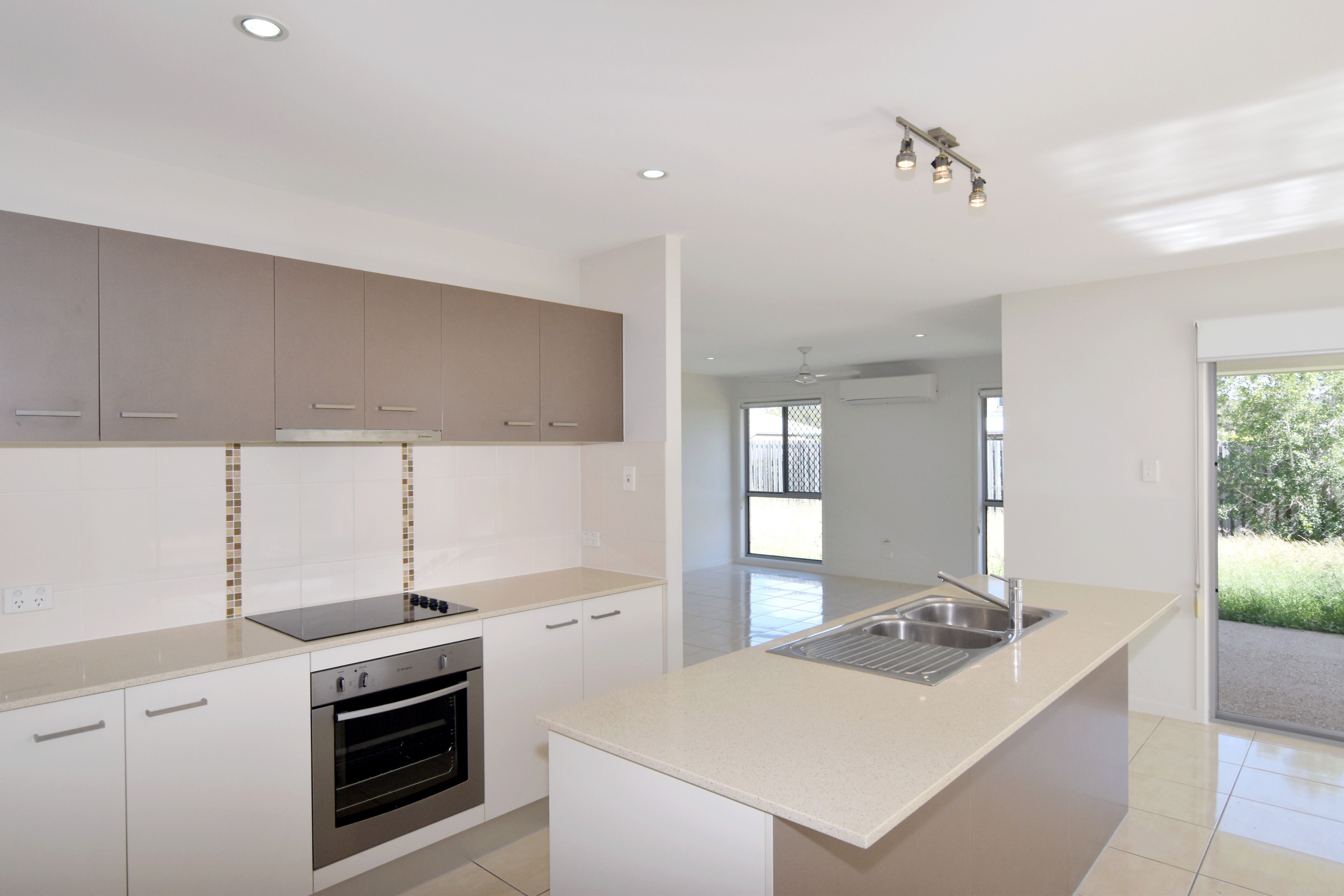 13 Sundew Street, Kirkwood, QLD 4680