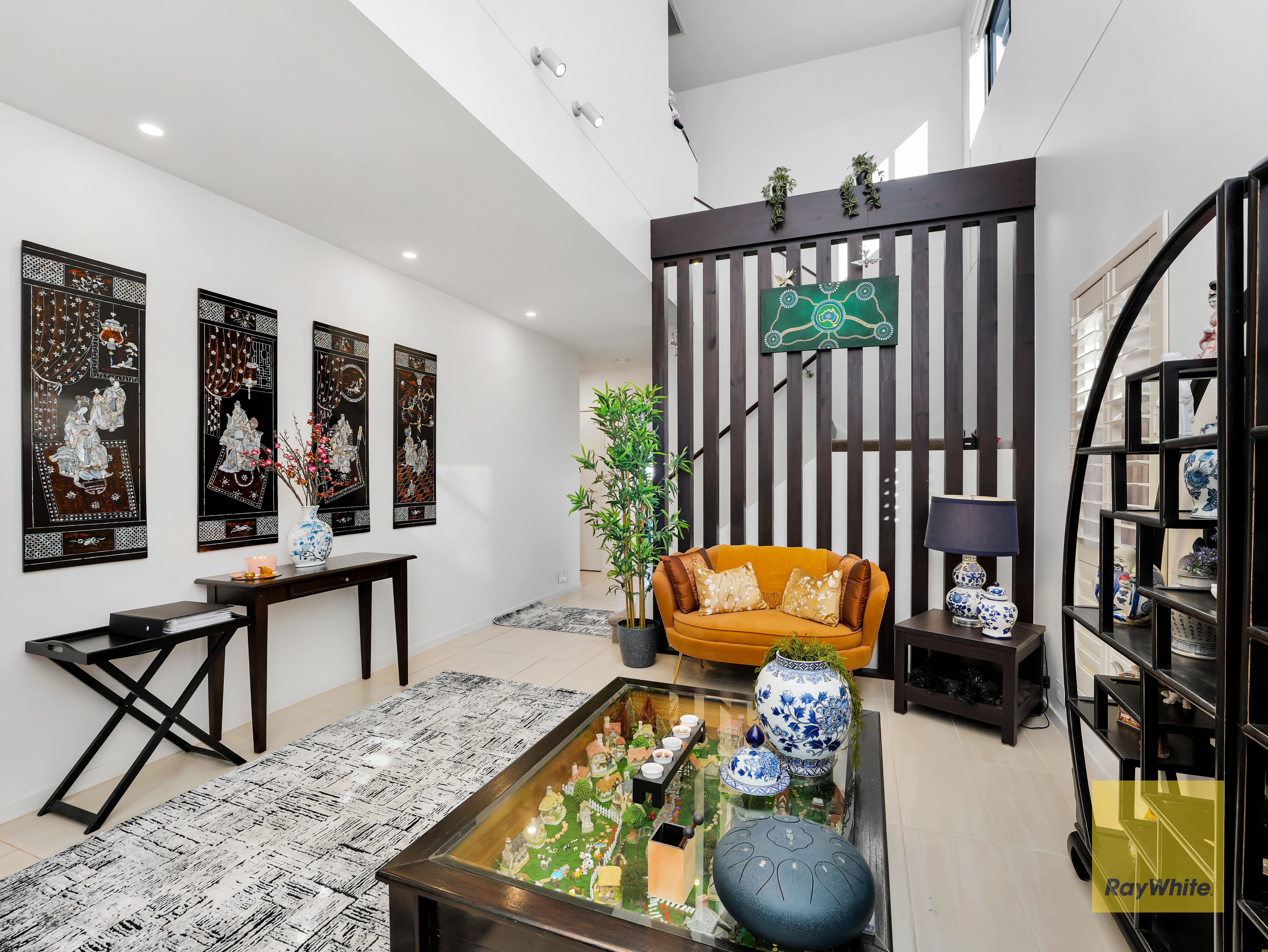 18 Gledswood Hill Drive — photo 6 of 17