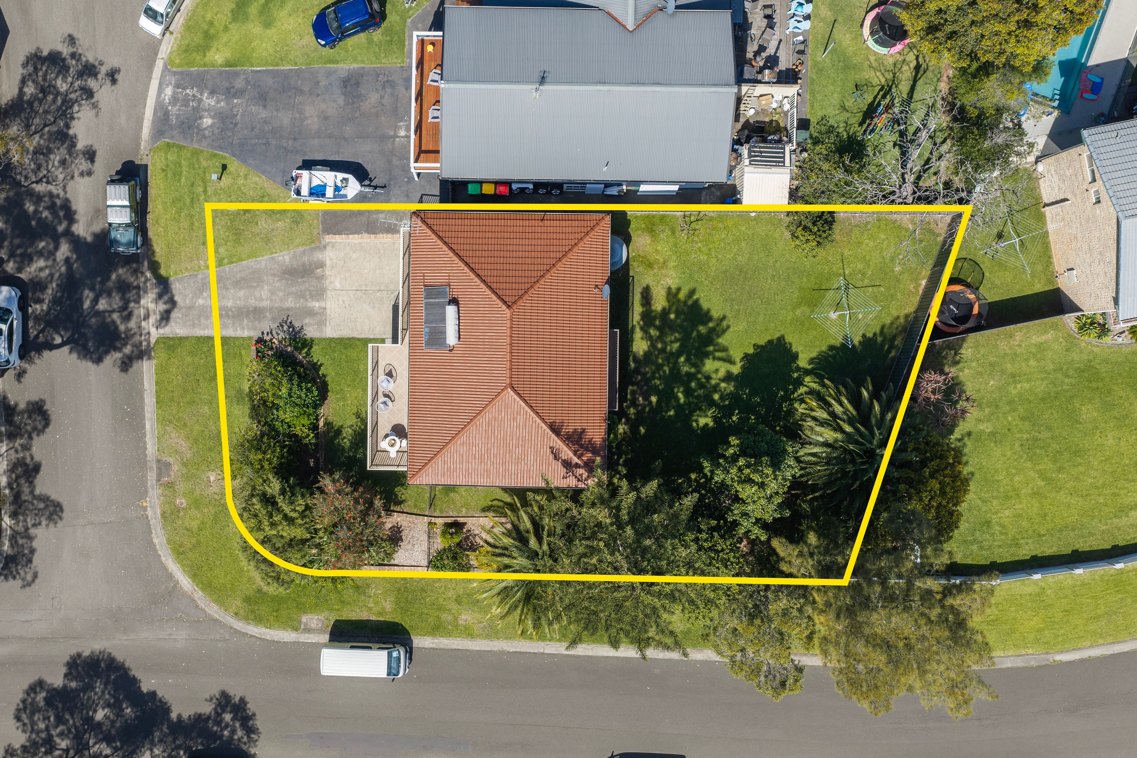 2 Moreton Bay Place — photo 9 of 21