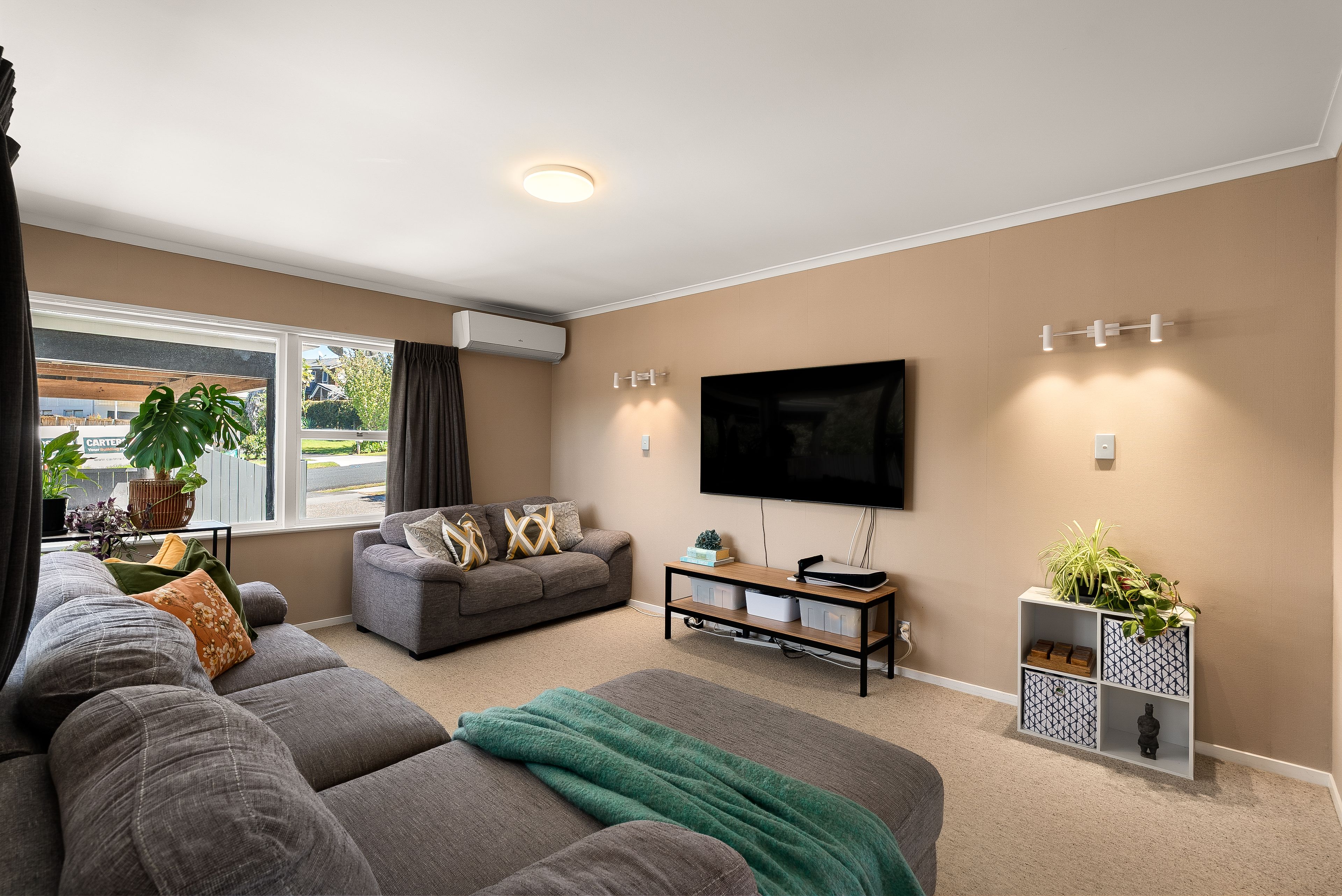 18 La Perouse Street, Botany Downs, Manukau City