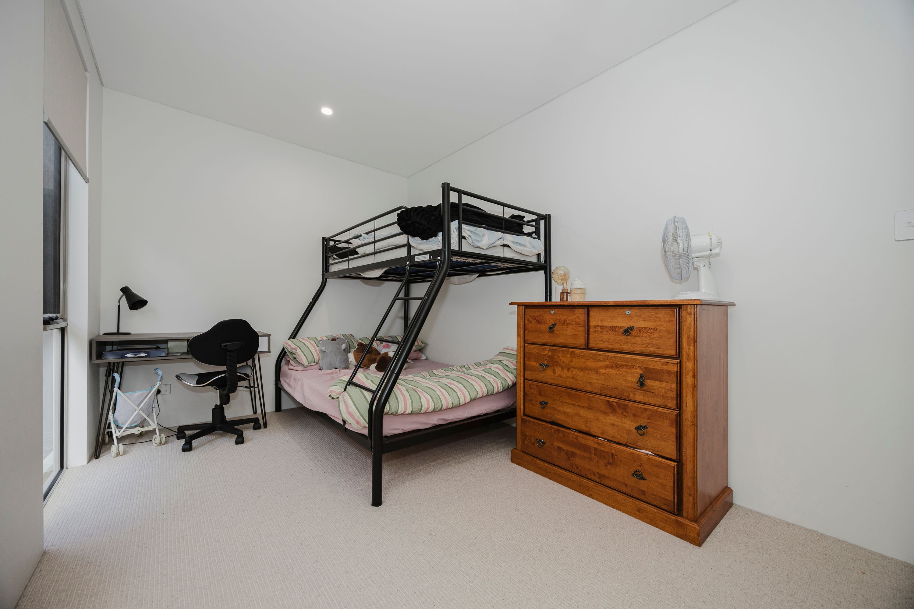 18A Jaeger Square — photo 15 of 24