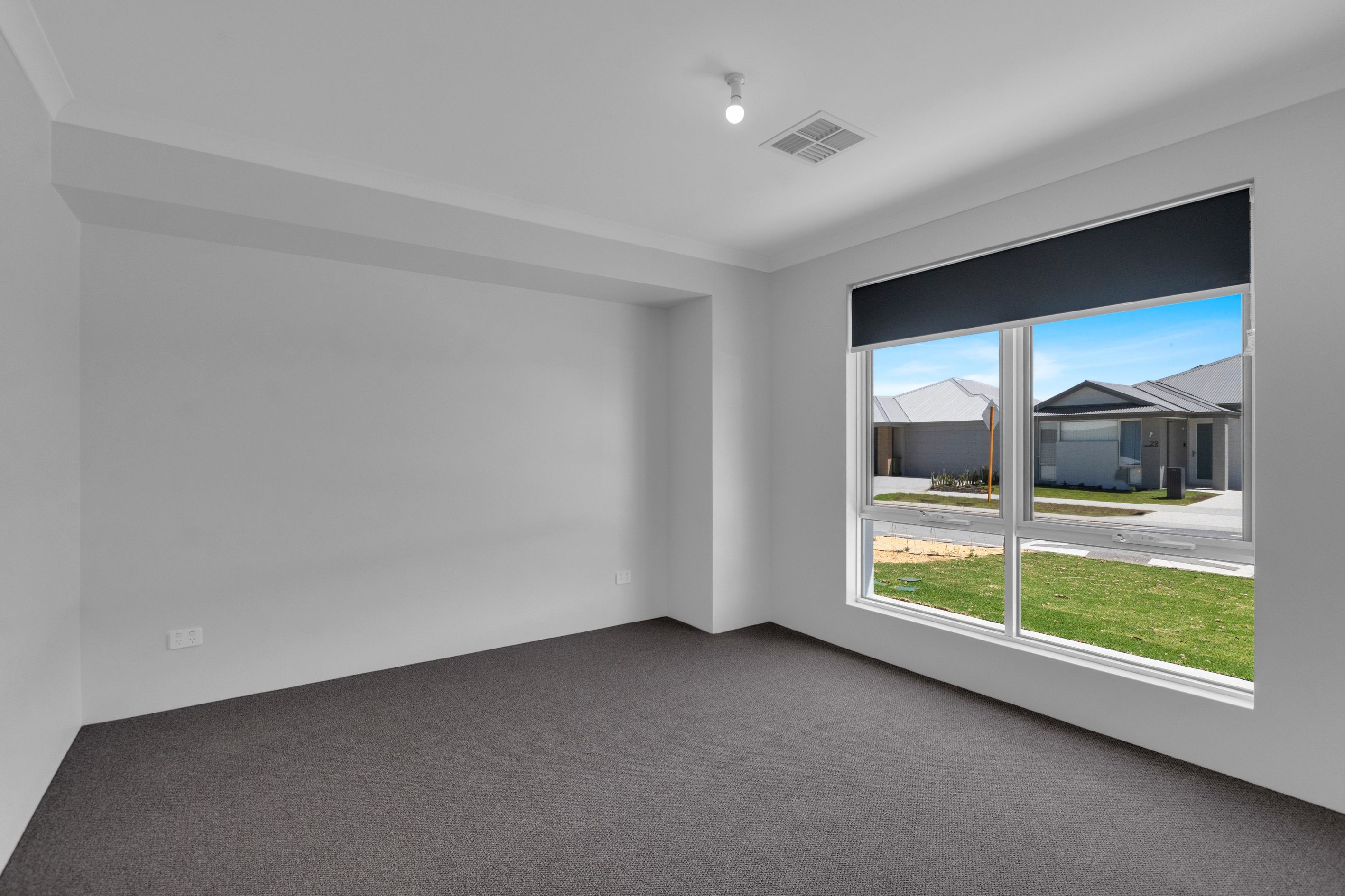 34 Devonport Road — photo 7 of 16