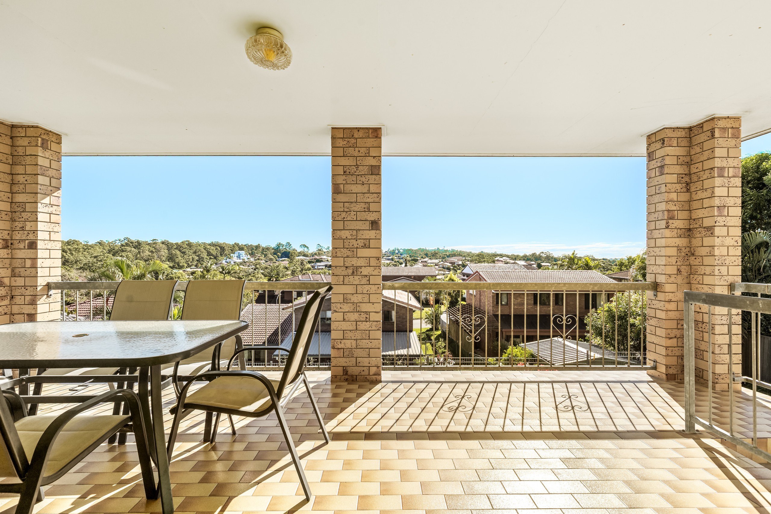 21 Hagman Street, Stafford Heights, QLD 4053