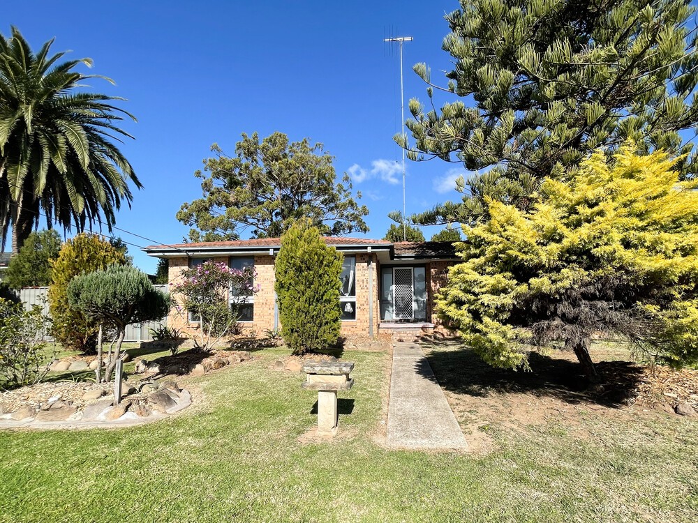 42 Batt Street, South Penrith, NSW 2750