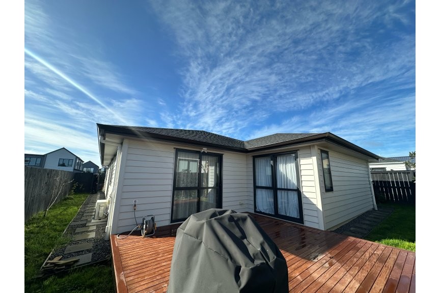 23 Cara Avenue, Kumeu, Rodney