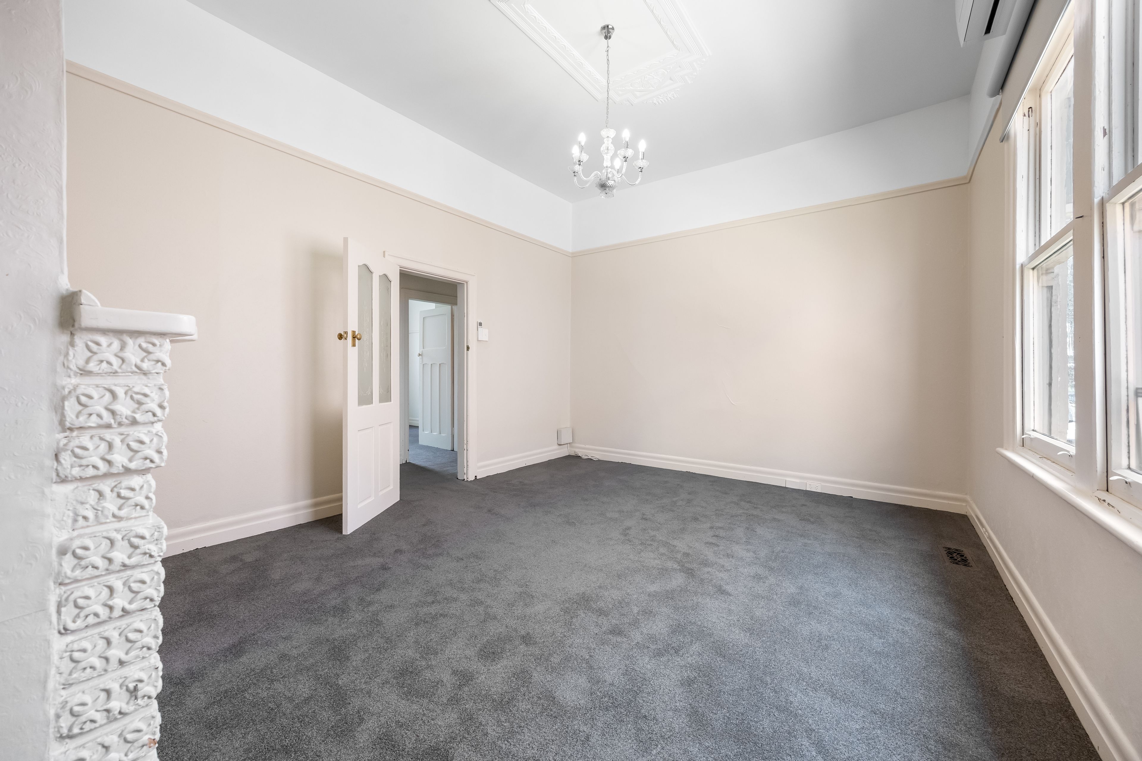 309 Macarthur Street — photo 6 of 13