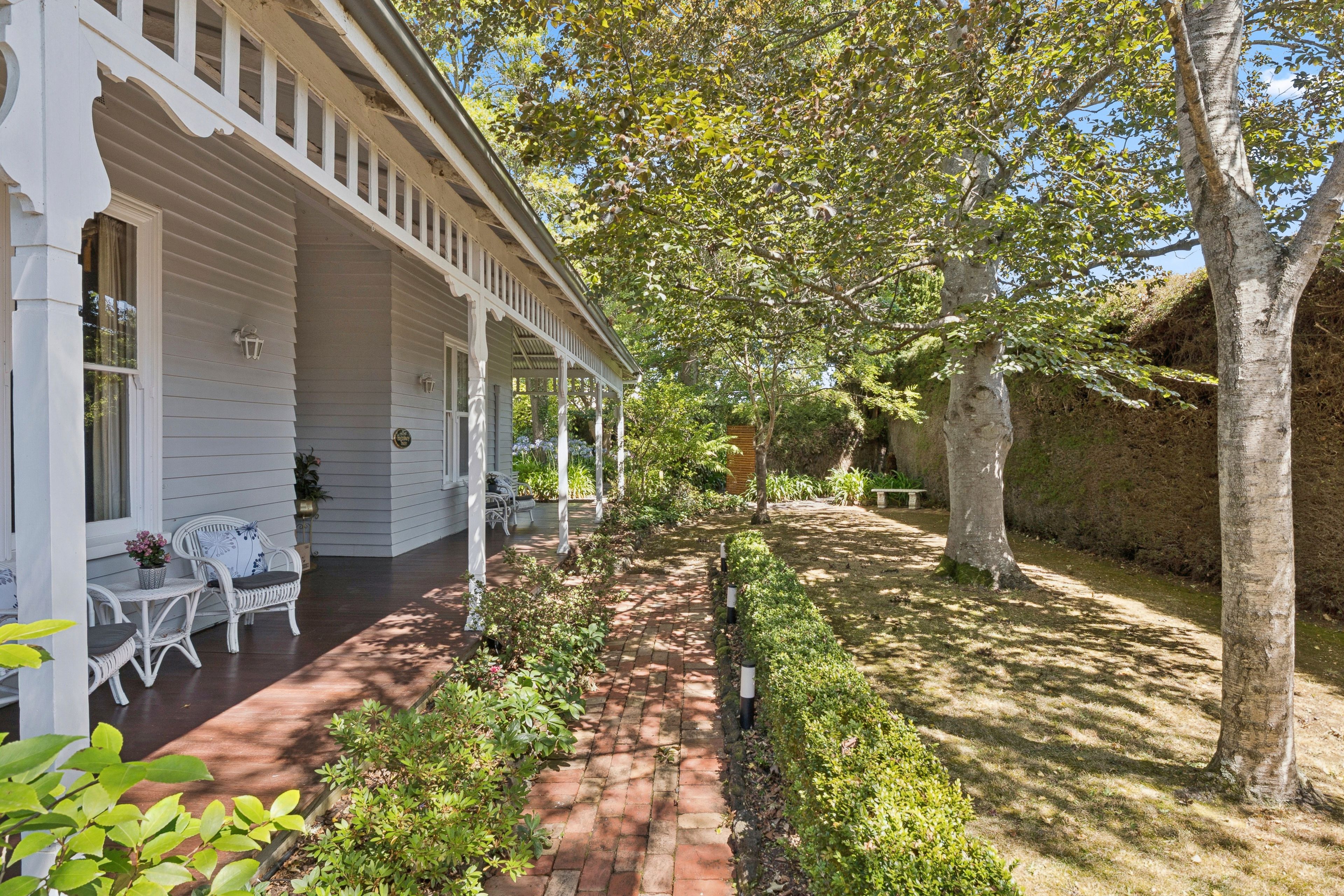 33 Parrott Street — photo 4 of 30