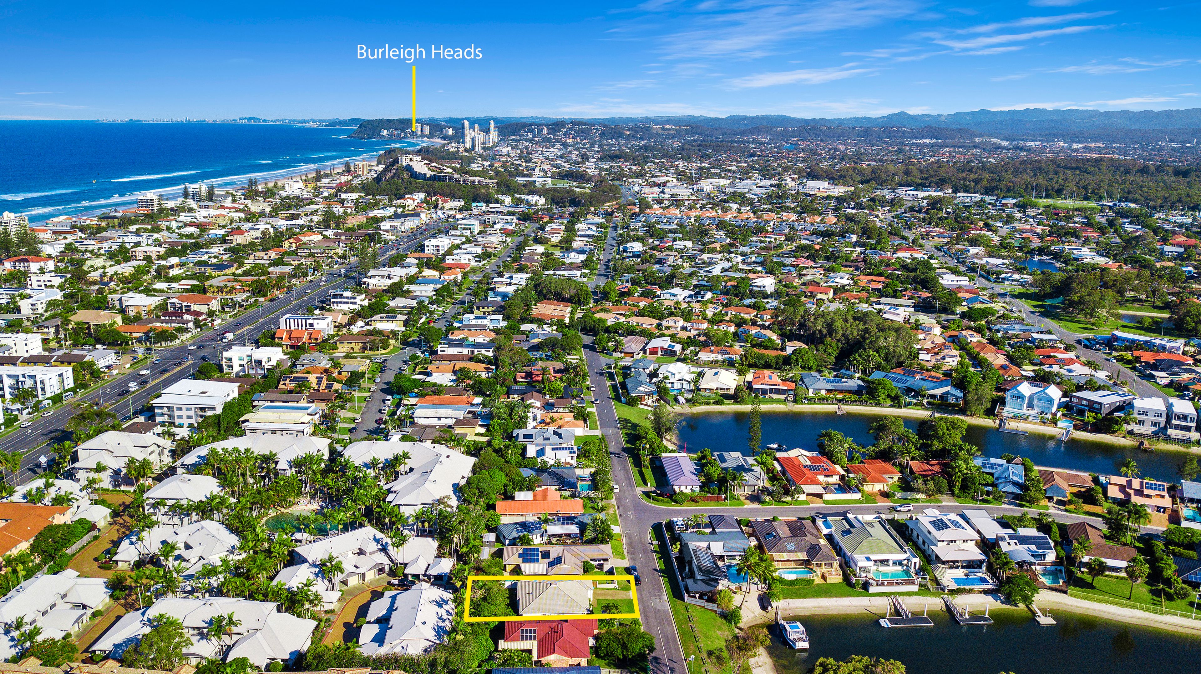 47 Sovereign Drive, Mermaid Waters QLD 4218