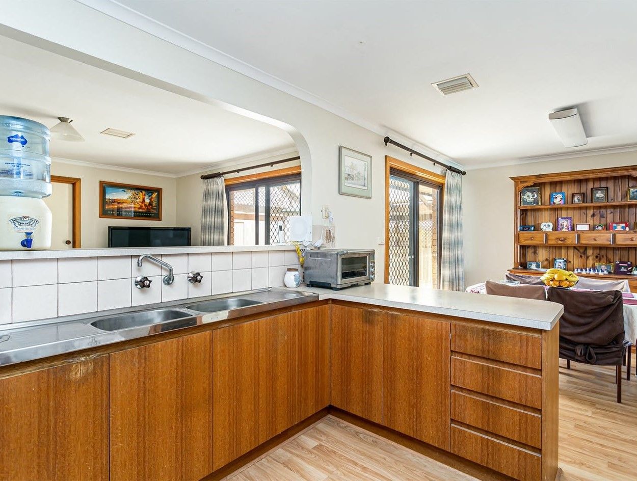 79 Klingberg Drive — photo 6 of 18