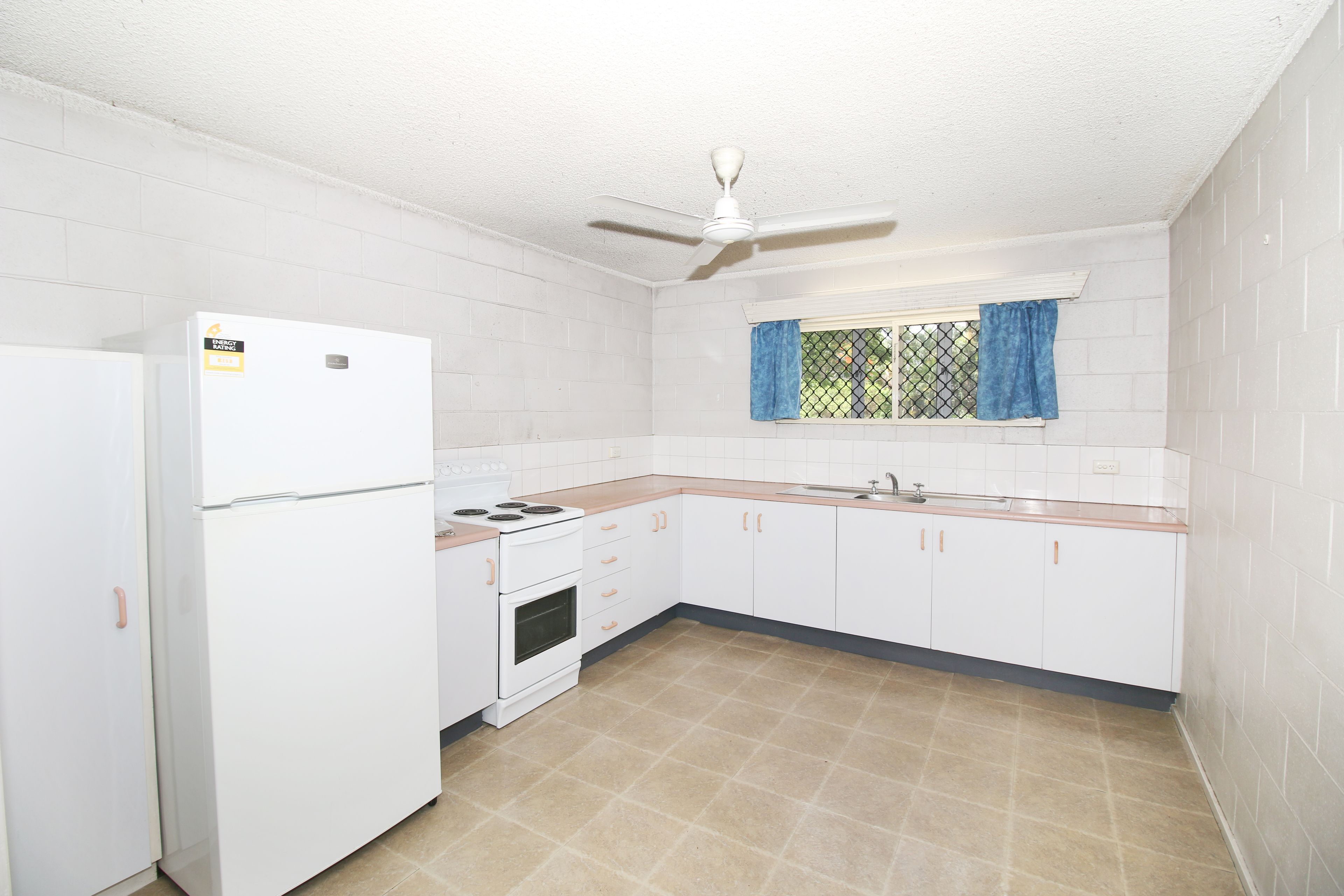 2/6 Albert Street, Cranbrook, QLD 4814