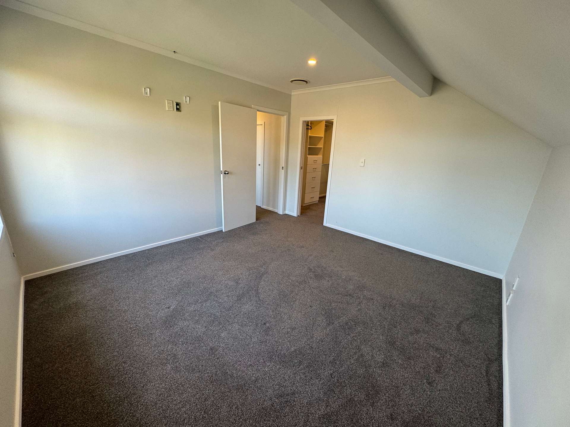 105 Melanesia Road photo 6