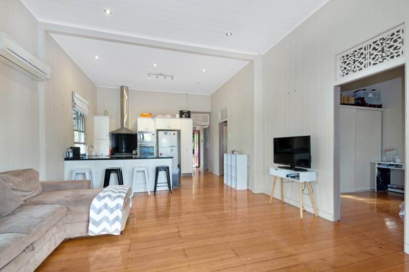 8 Westbury Street, Red Hill, QLD 4059