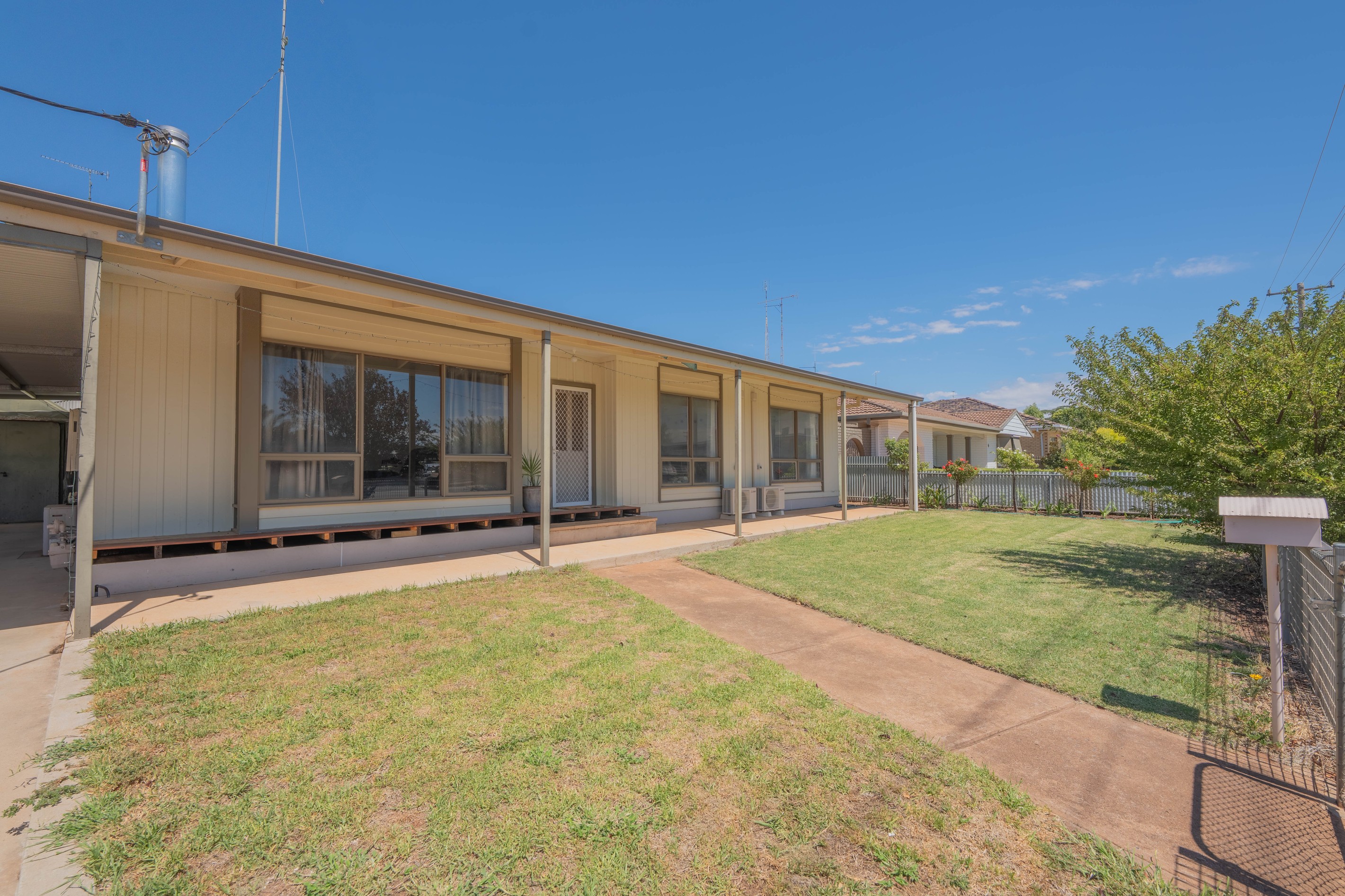 8 North Street, West Wyalong, NSW 2671
